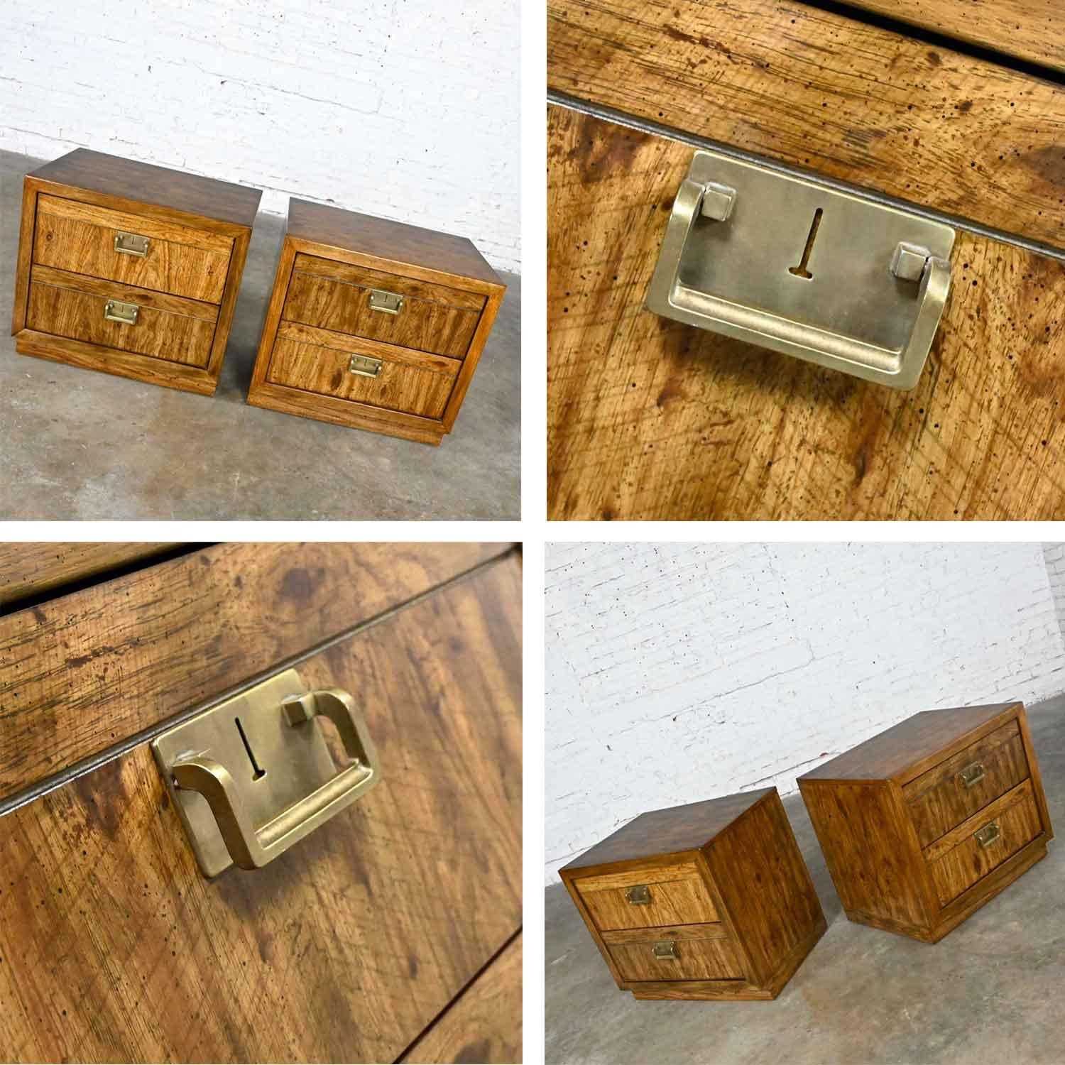 Paire de tables de nuit vintage Drexel Weatherwood Collection Campaign Cabinet Style en vente 6