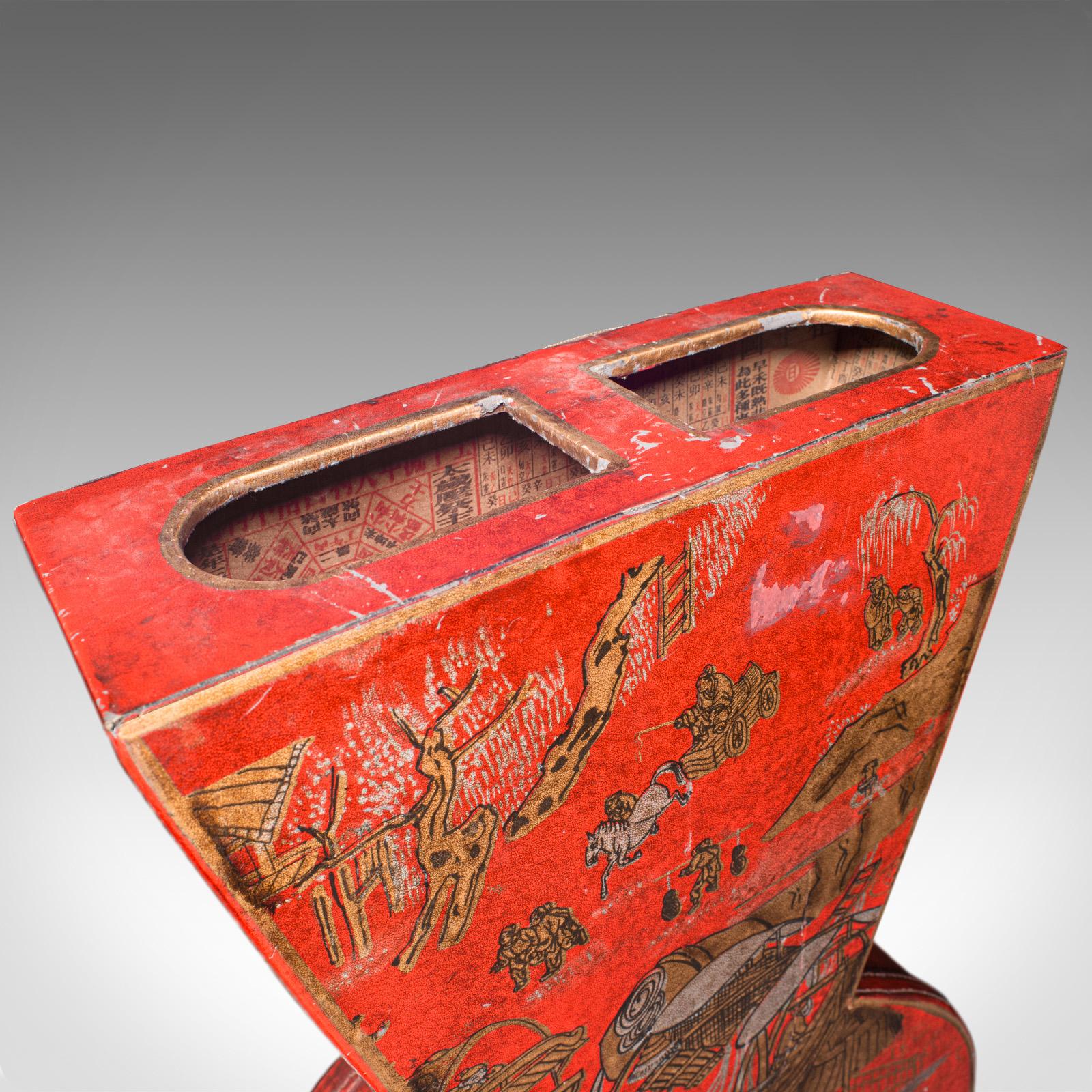 Vintage Dried Flower Vase, Chinese, Handpainted, Decorative, Chinoiserie, C.1970 For Sale 1