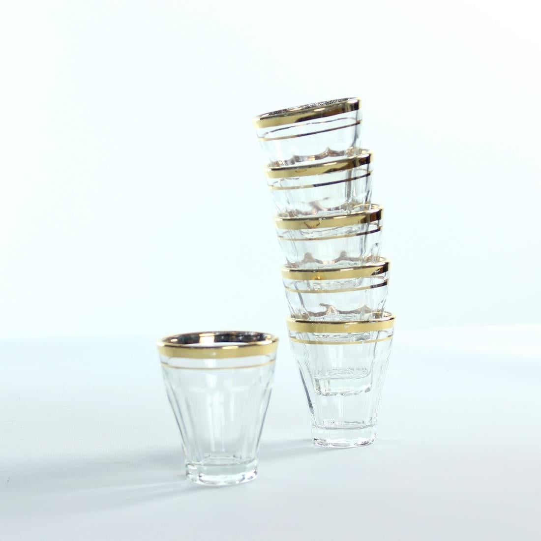 Vintage Drinking Glasses With Gold Rim, Set Of 6, Czechoslovakia 1960s For Sale 3