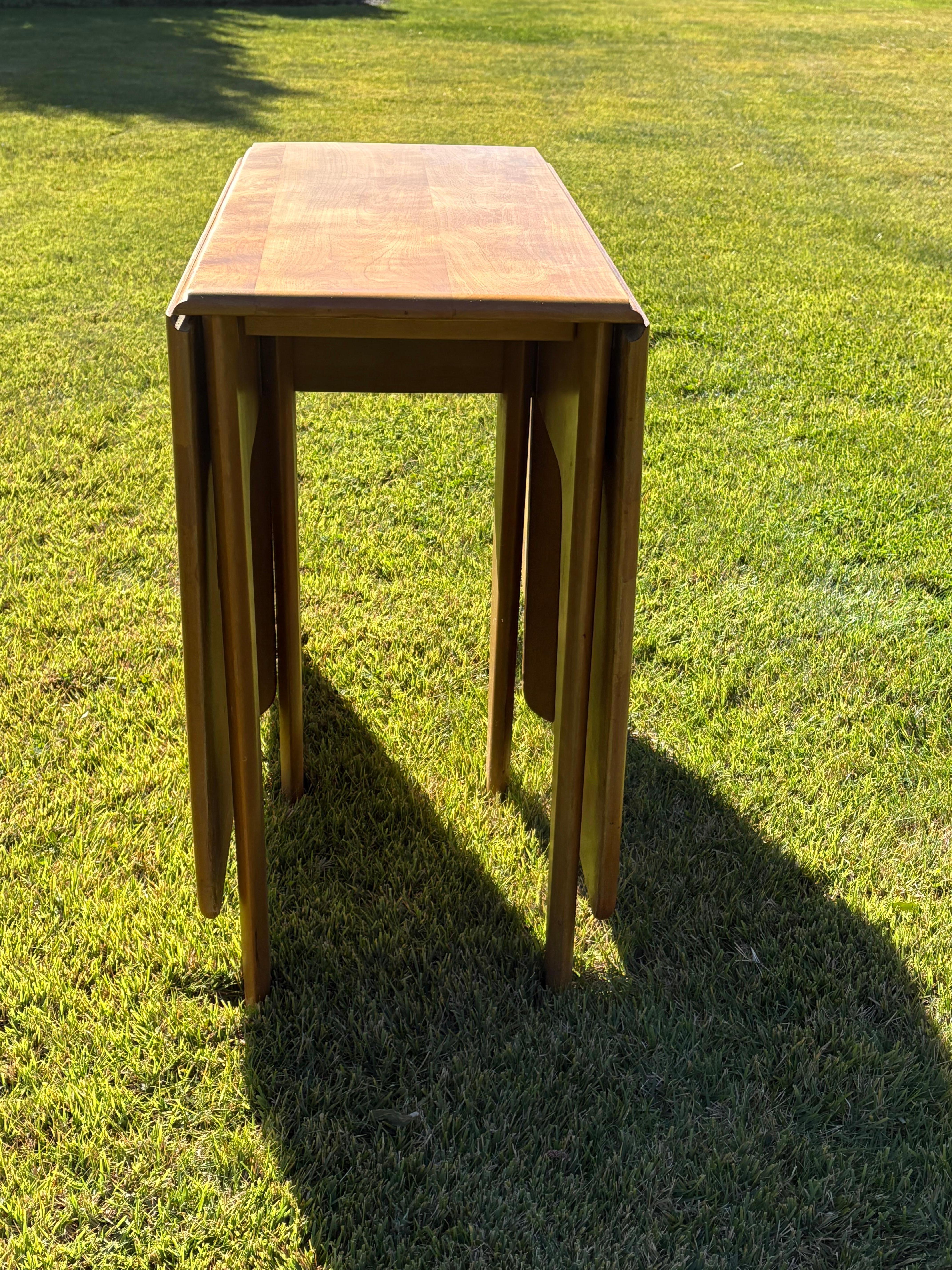 Table de salle à manger Heywood Wakefield vintage à abattant en vente 5