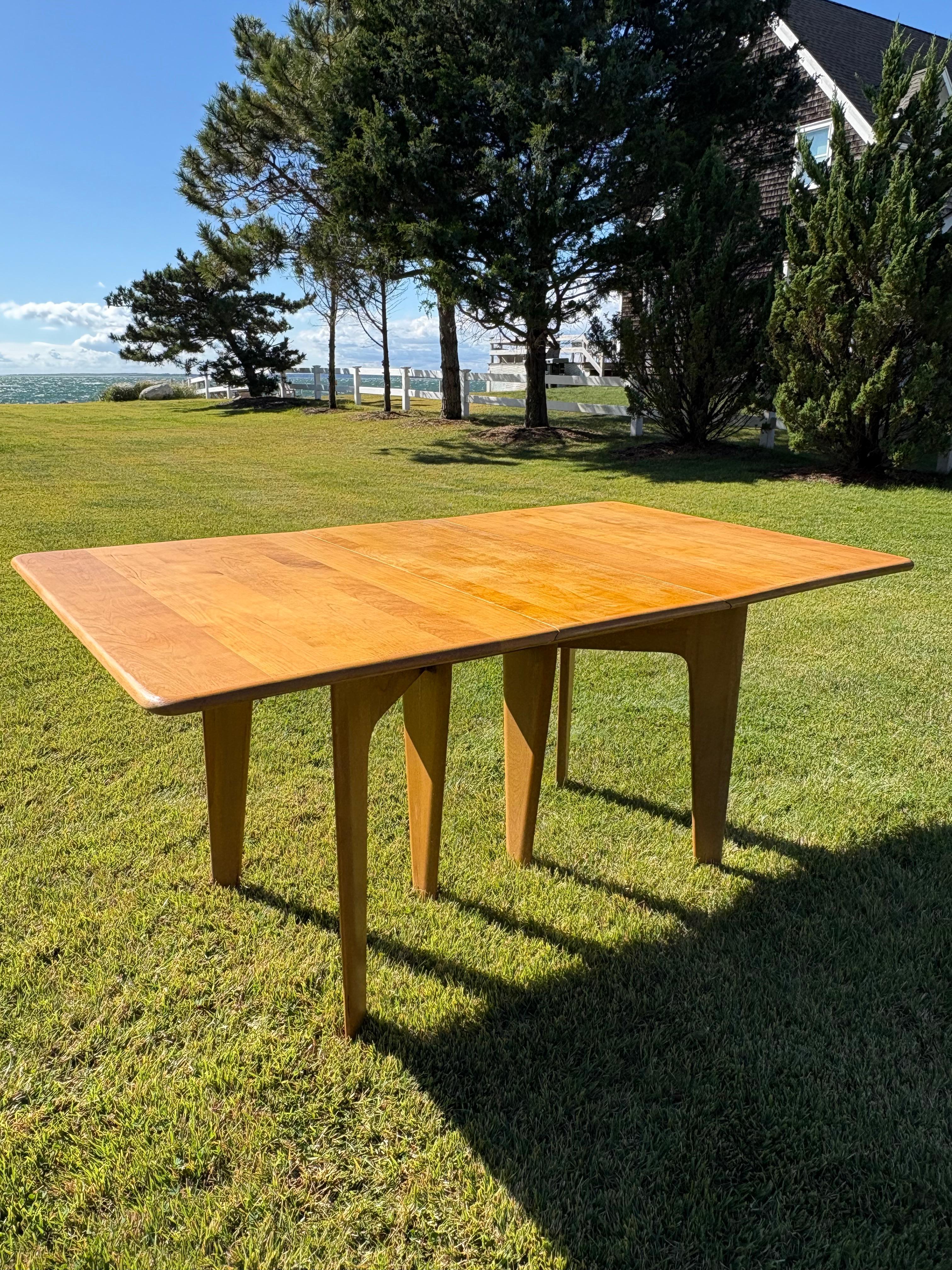 Table de salle à manger Heywood Wakefield vintage à abattant Bon état - En vente à New York, NY