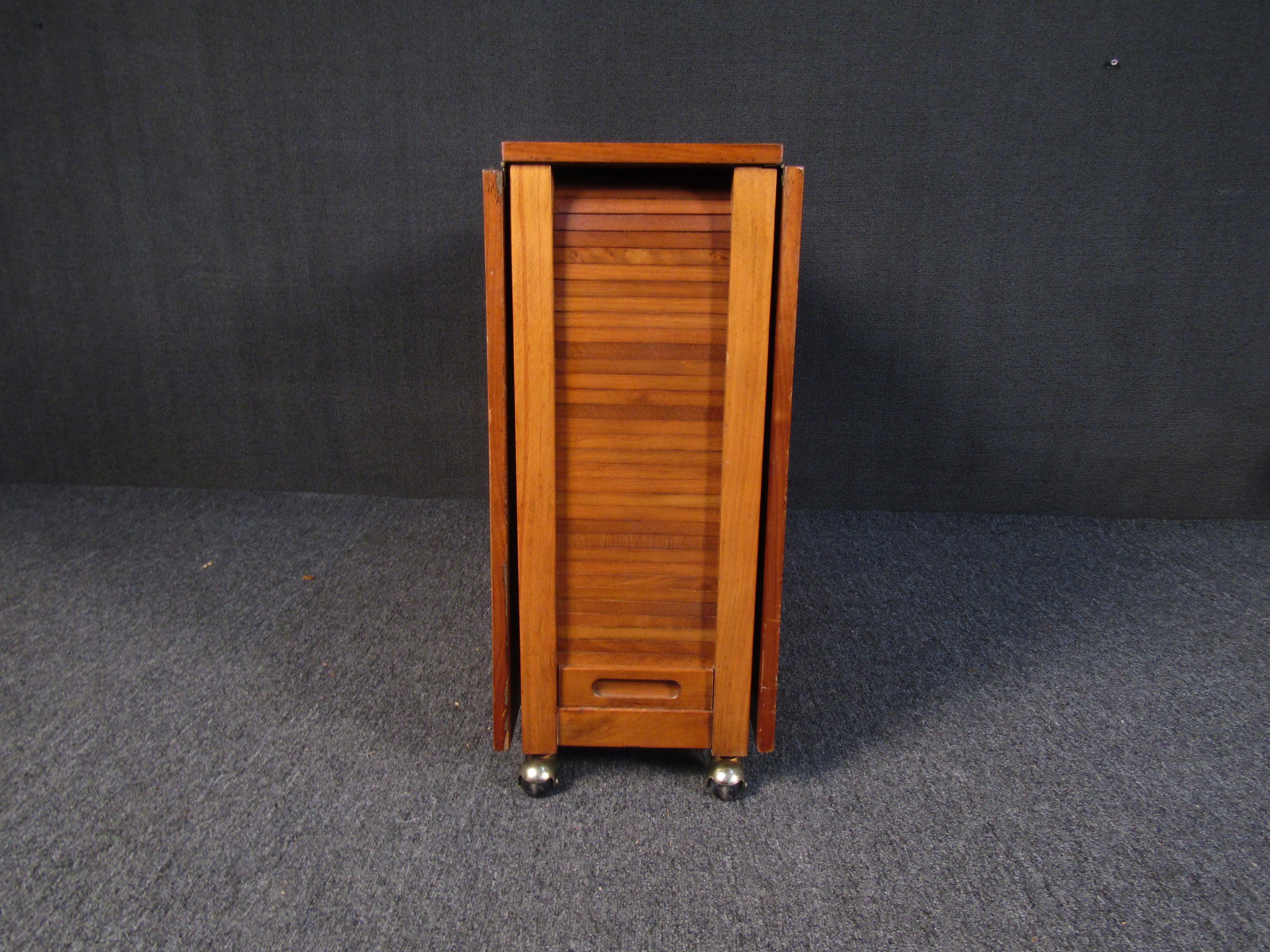 vintage drop leaf table and chairs