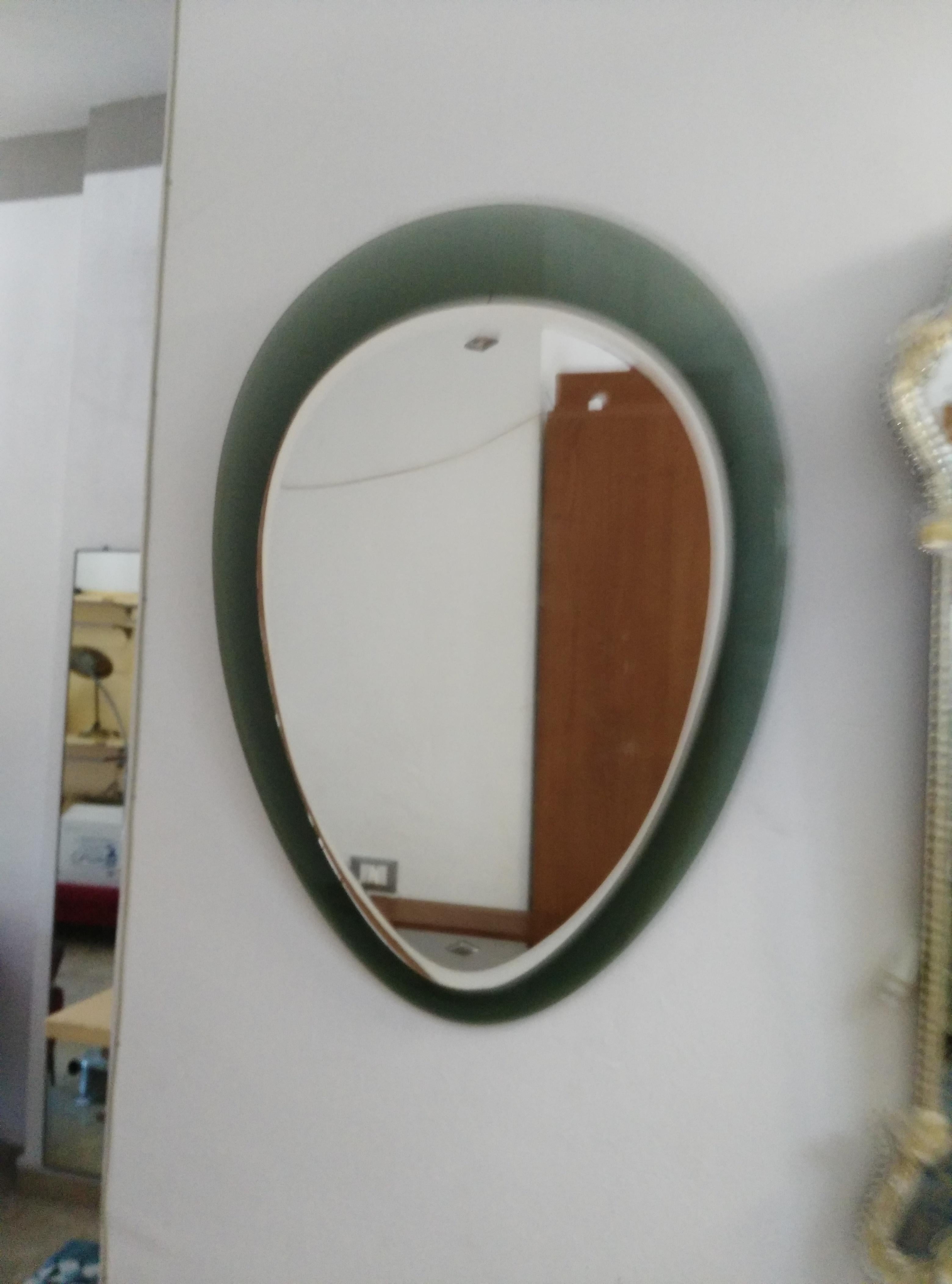 Mid-Century Modern Mid-century glass teardrop wall mirror made in Italy For Sale