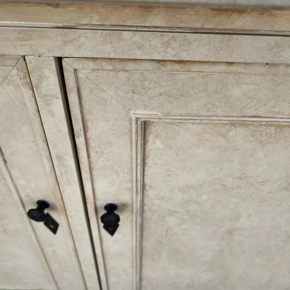 Barra Seca Vintage By Davis Cabinet Co en venta 8