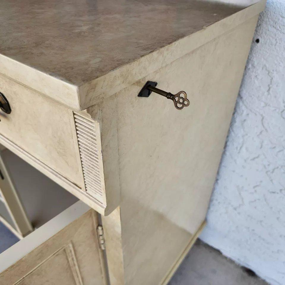 Barra Seca Vintage By Davis Cabinet Co en venta 2