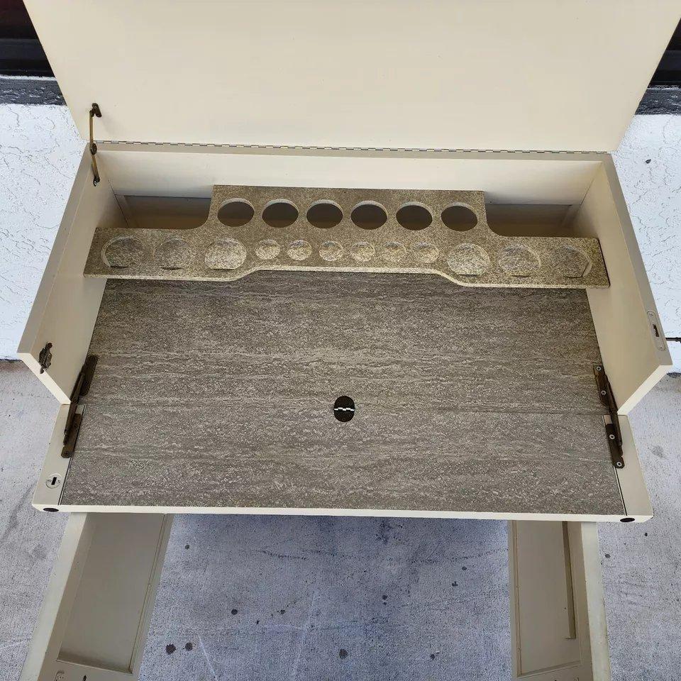 Barra Seca Vintage By Davis Cabinet Co en venta 3