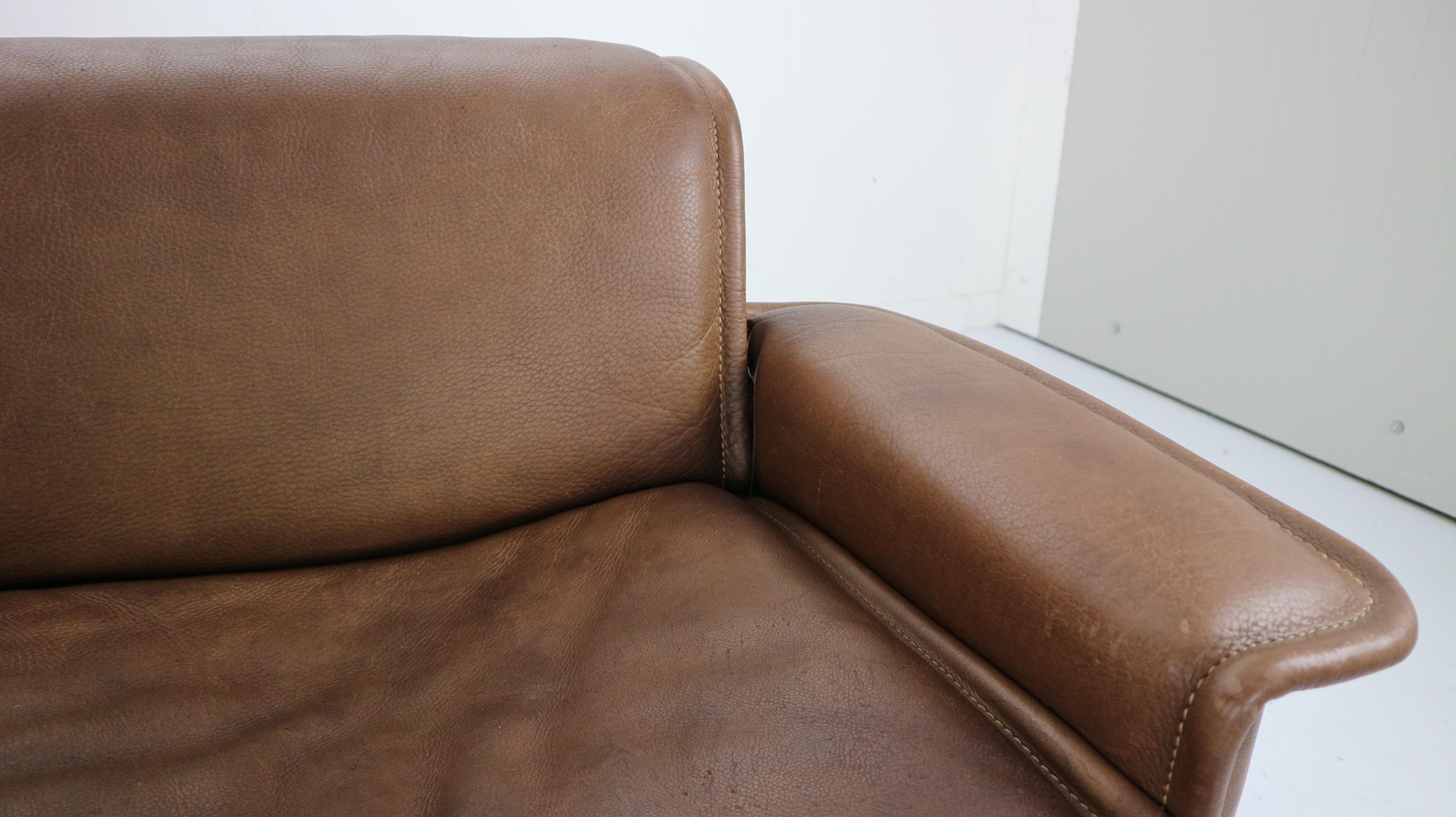 Vintage DS-12 Four-Seat Brown Leather Sofa by De Sede, Switzerland, 1970s 12
