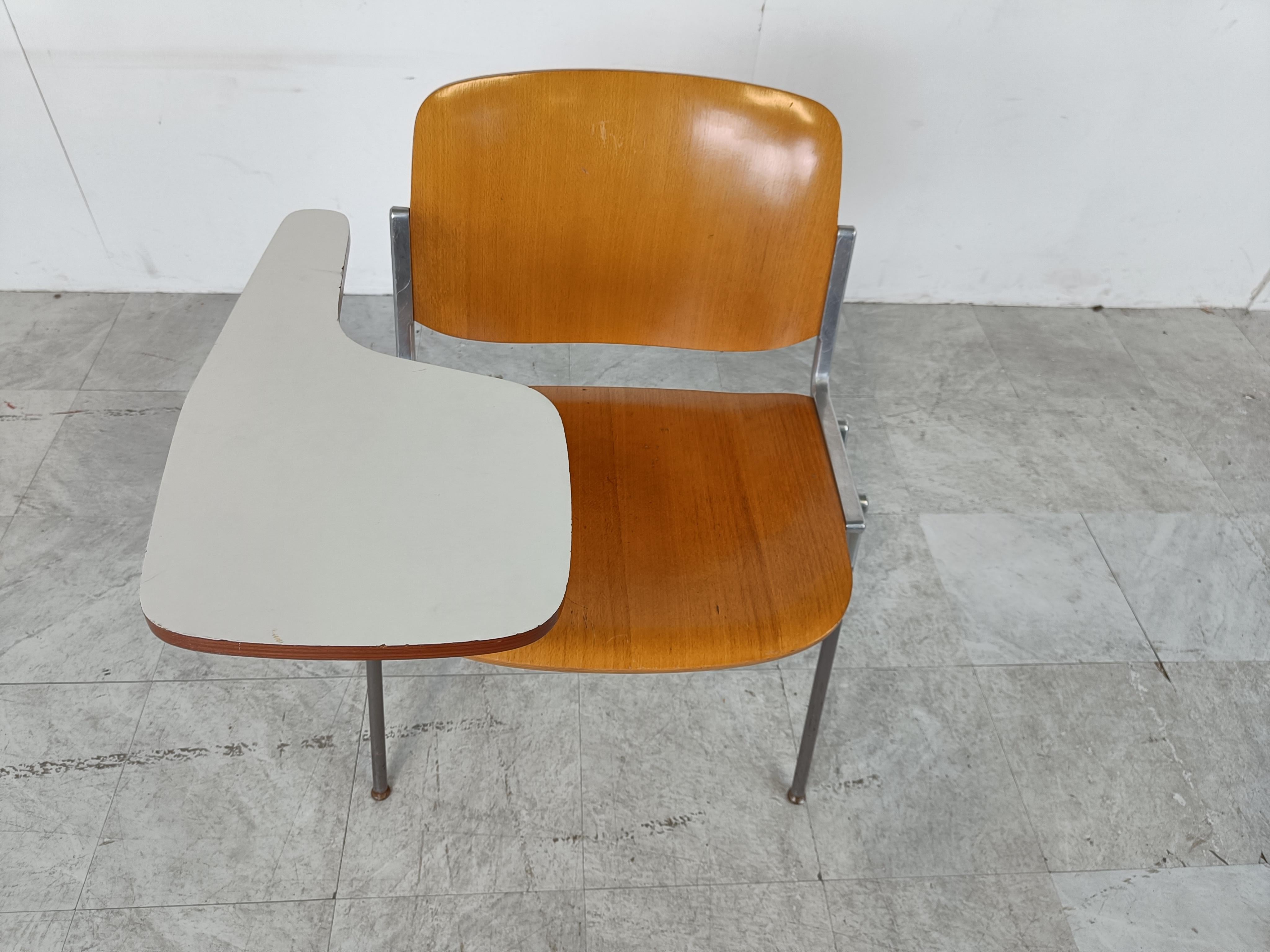 Vintage Dsc 106 Chair by Giancarlo Piretti for Castelli with Folding Table, 1970 For Sale 2