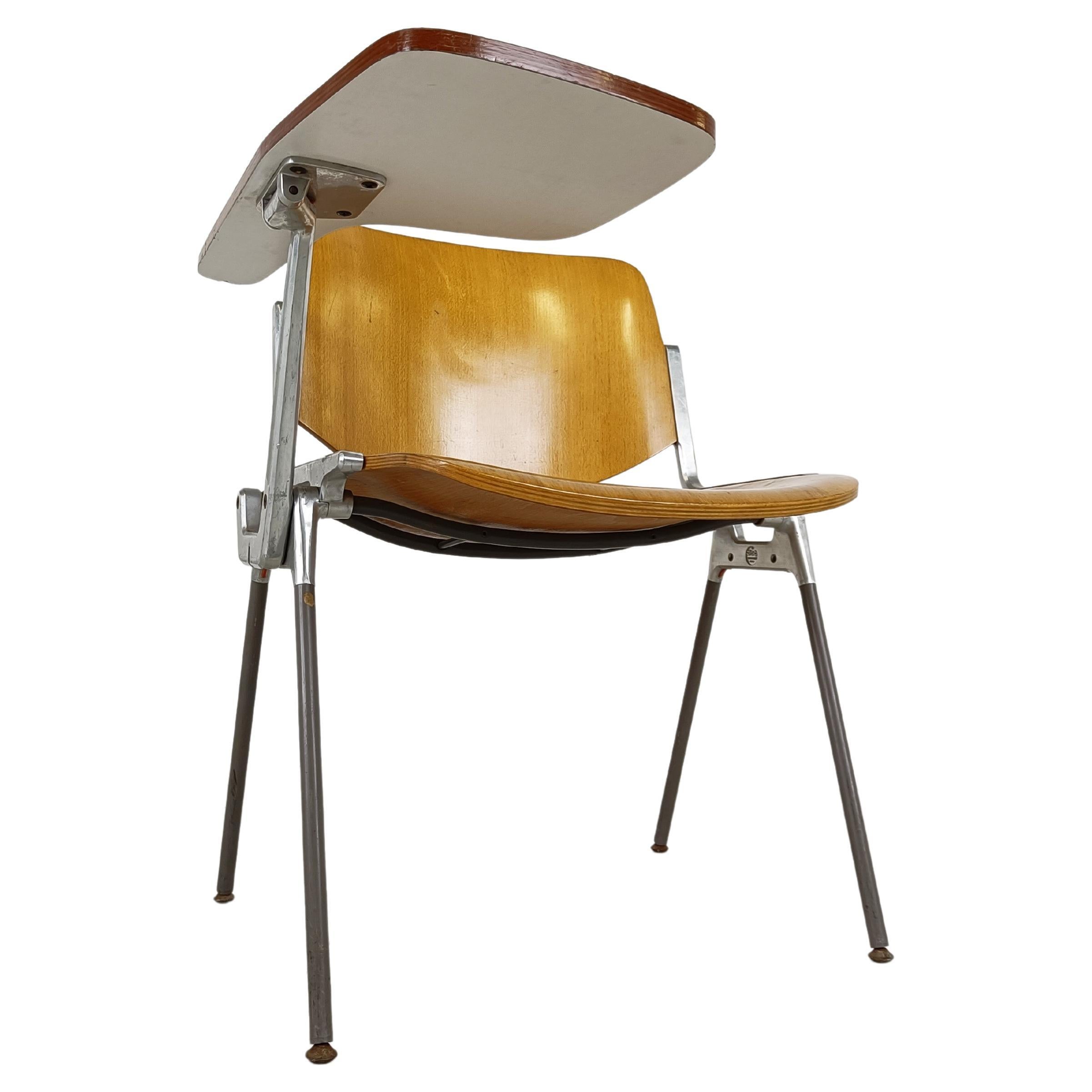 Vintage Dsc 106 Chair by Giancarlo Piretti for Castelli with Folding Table, 1970 For Sale