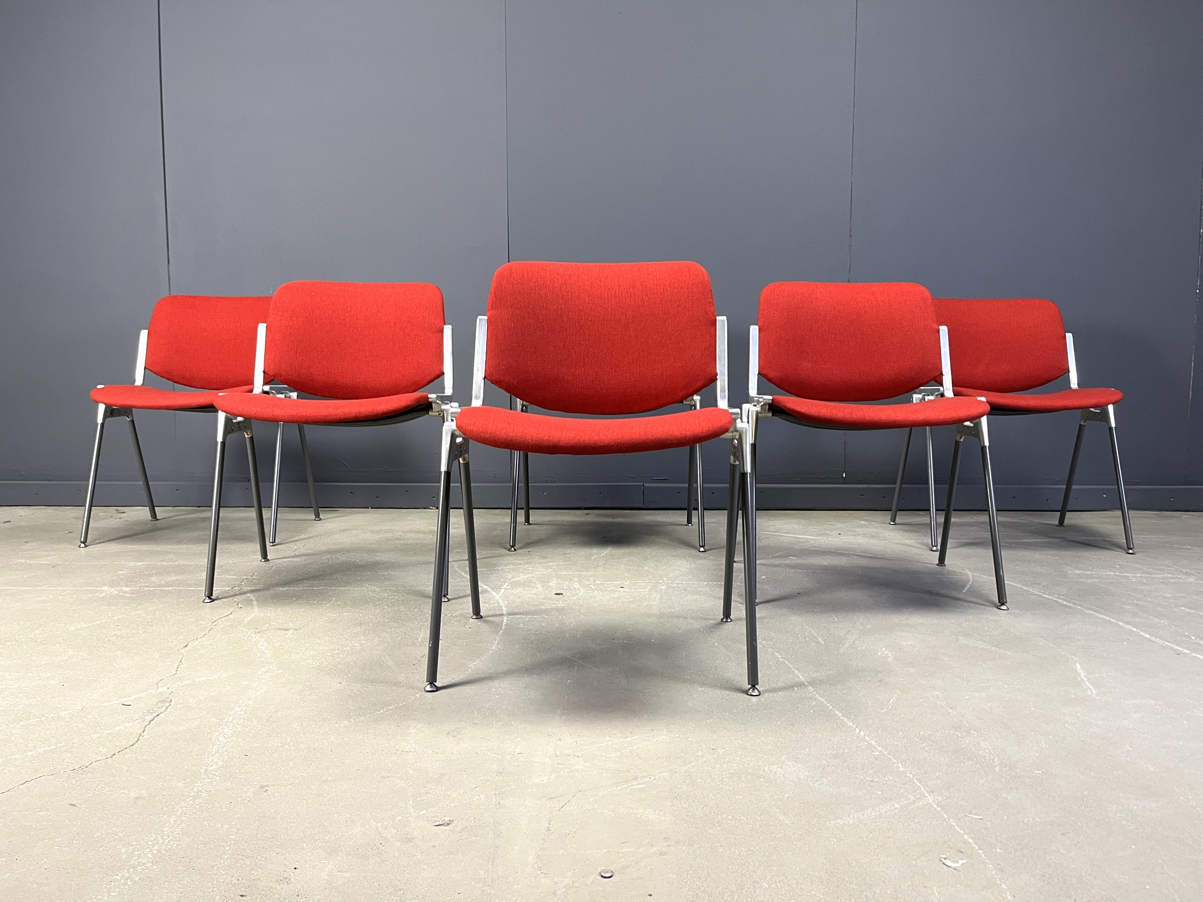 Vintage DSC 106 Side Chairs by Giancarlo Piretti for Castelli, 1970s - set of 6 For Sale 3