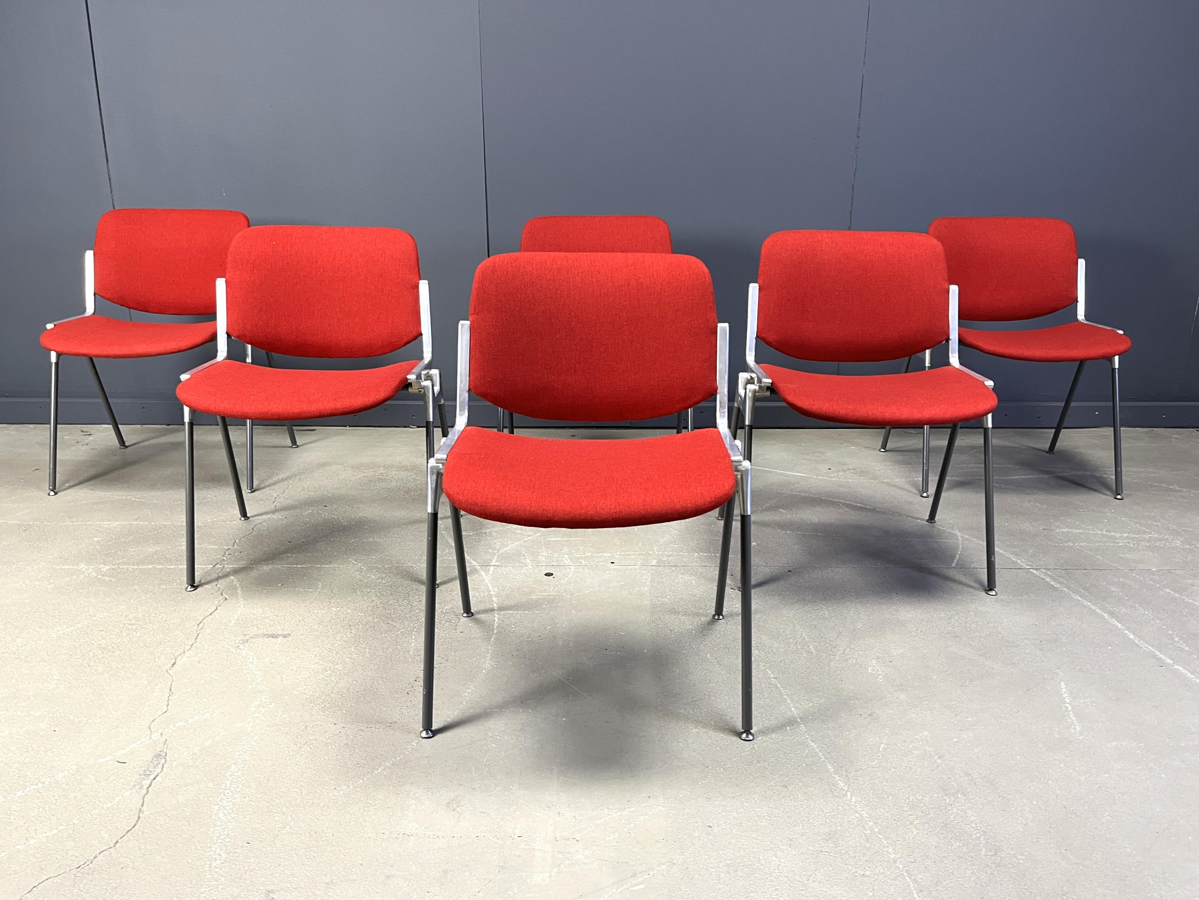 Vintage DSC 106 Side Chairs by Giancarlo Piretti for Castelli, 1970s - set of 6 For Sale 4