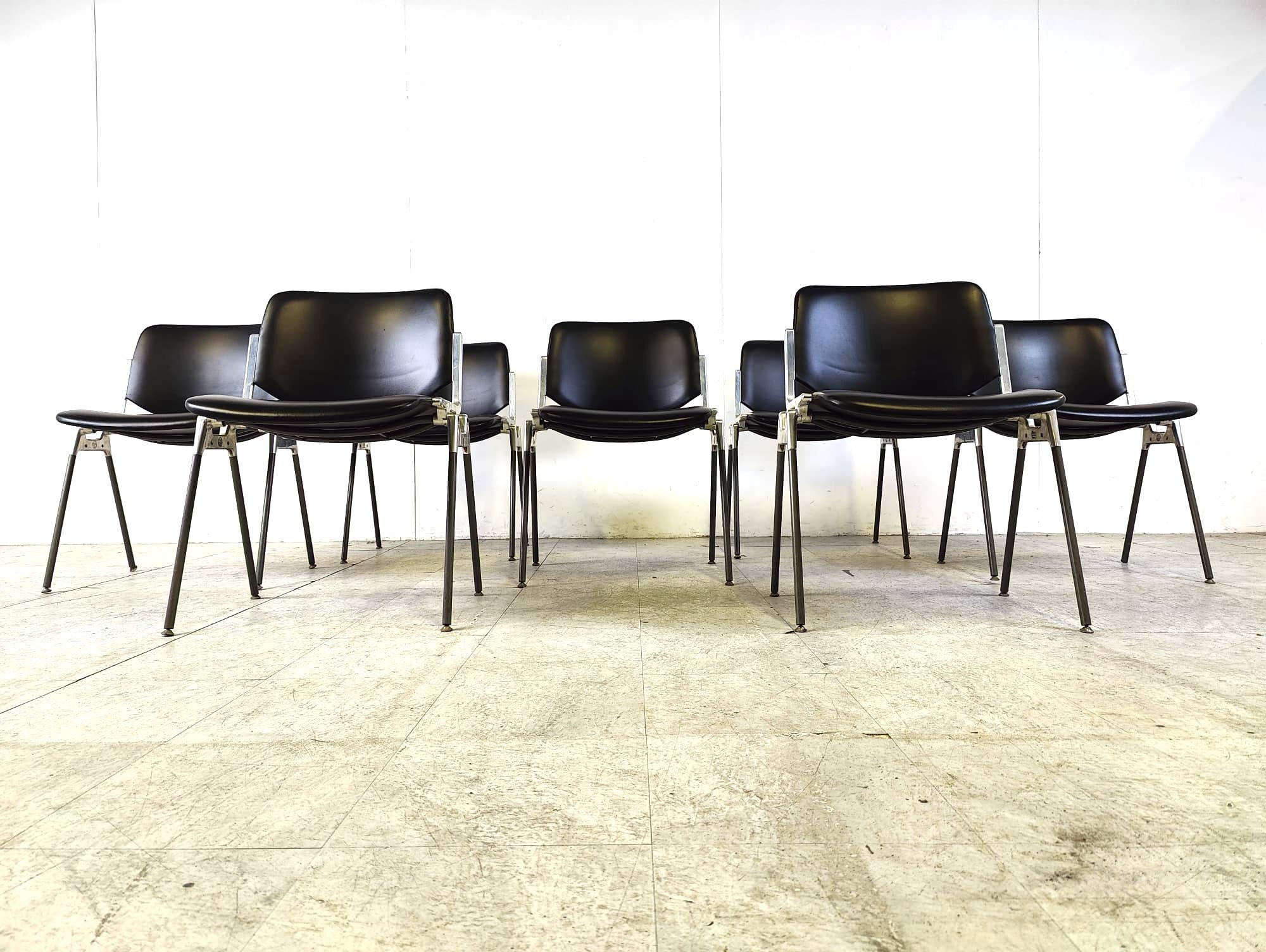 Vintage DSC 106 Side Chairs by Giancarlo Piretti for Castelli For Sale 4