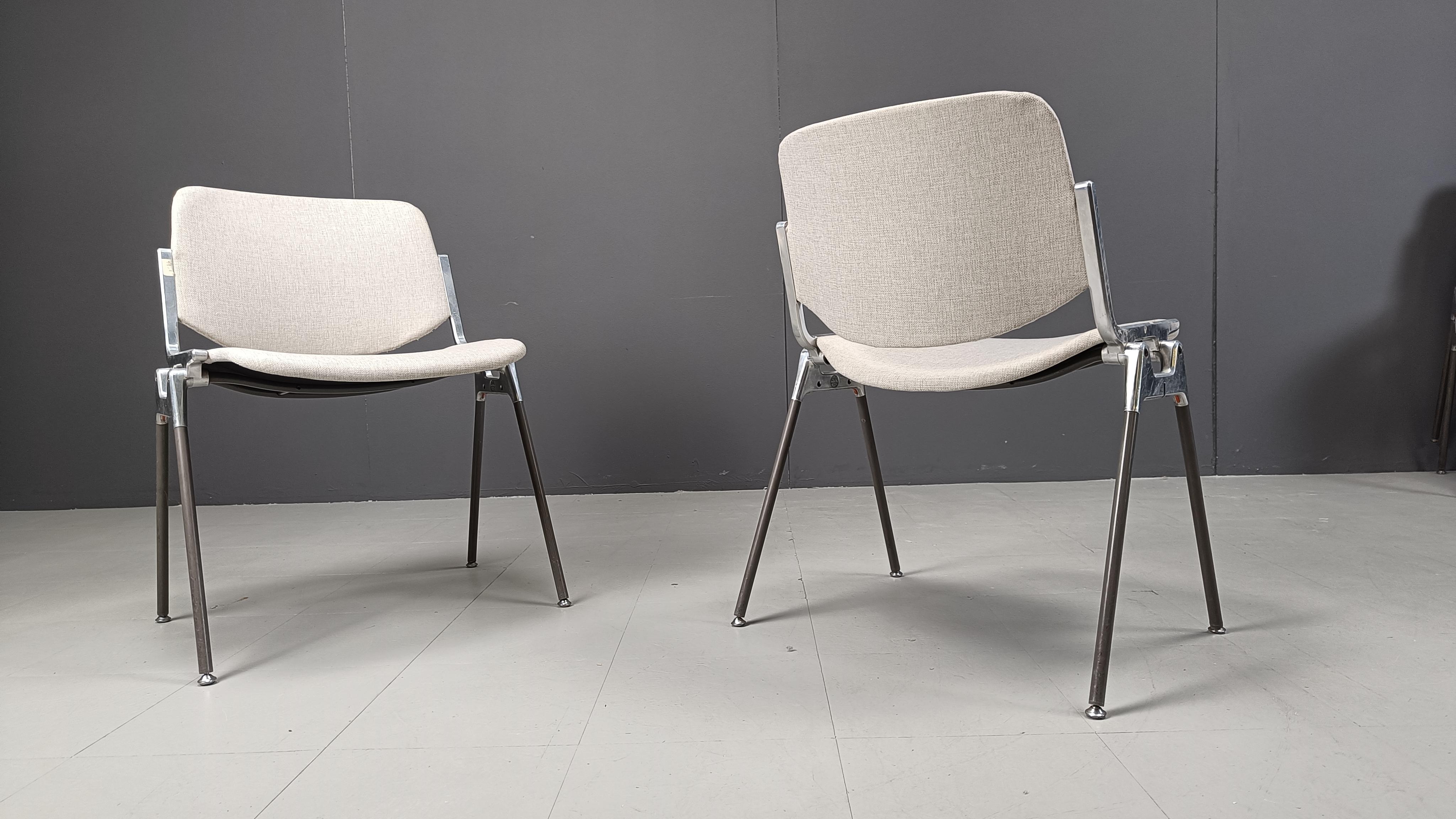 Vintage Dsc 106 Side Chairs By Giancarlo Piretti For Castelli, Set Of 6 For Sale 3