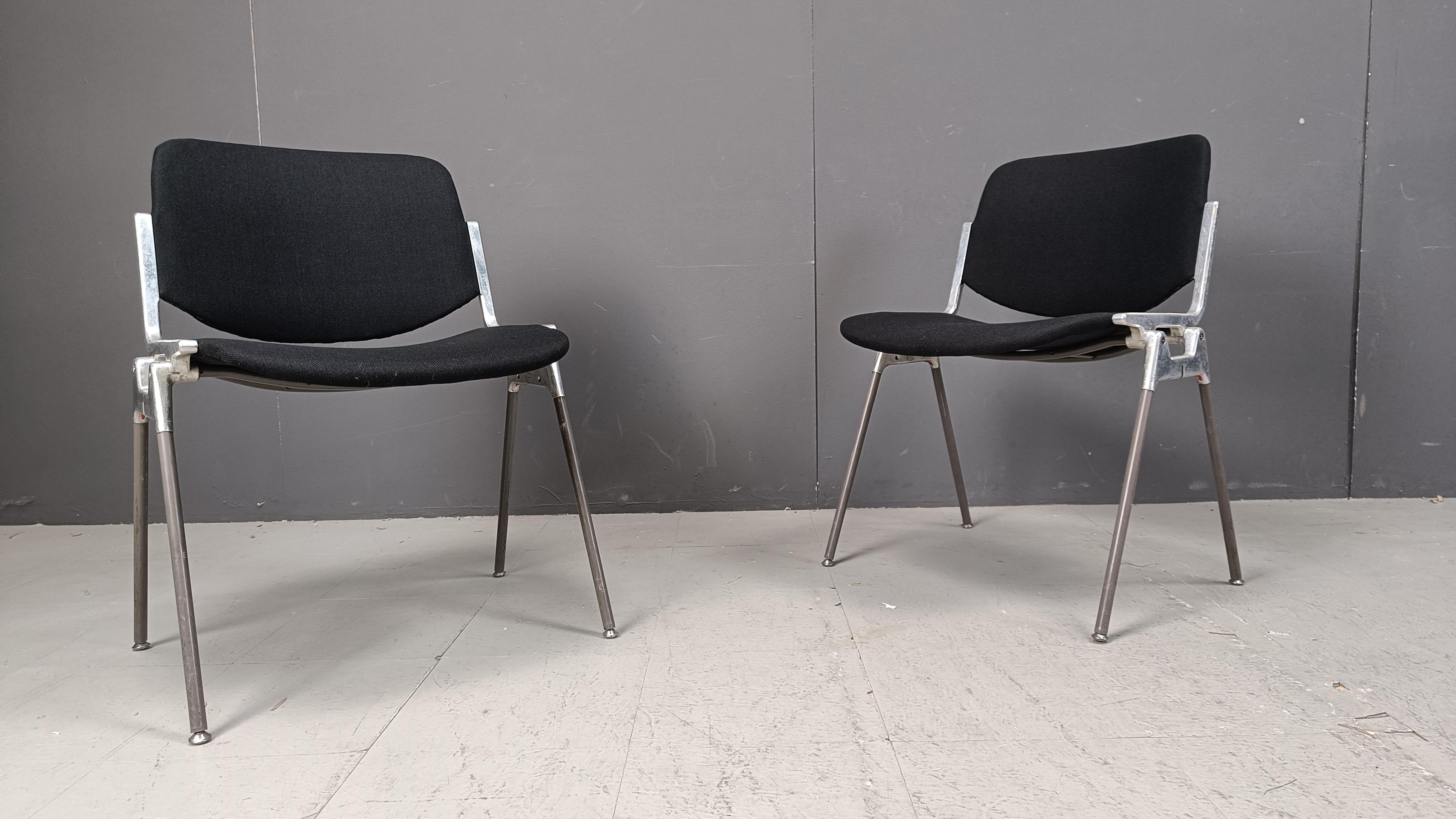 Sedie Dsc 106 d'epoca di Giancarlo Piretti per Castelli, set da 8 in vendita 3