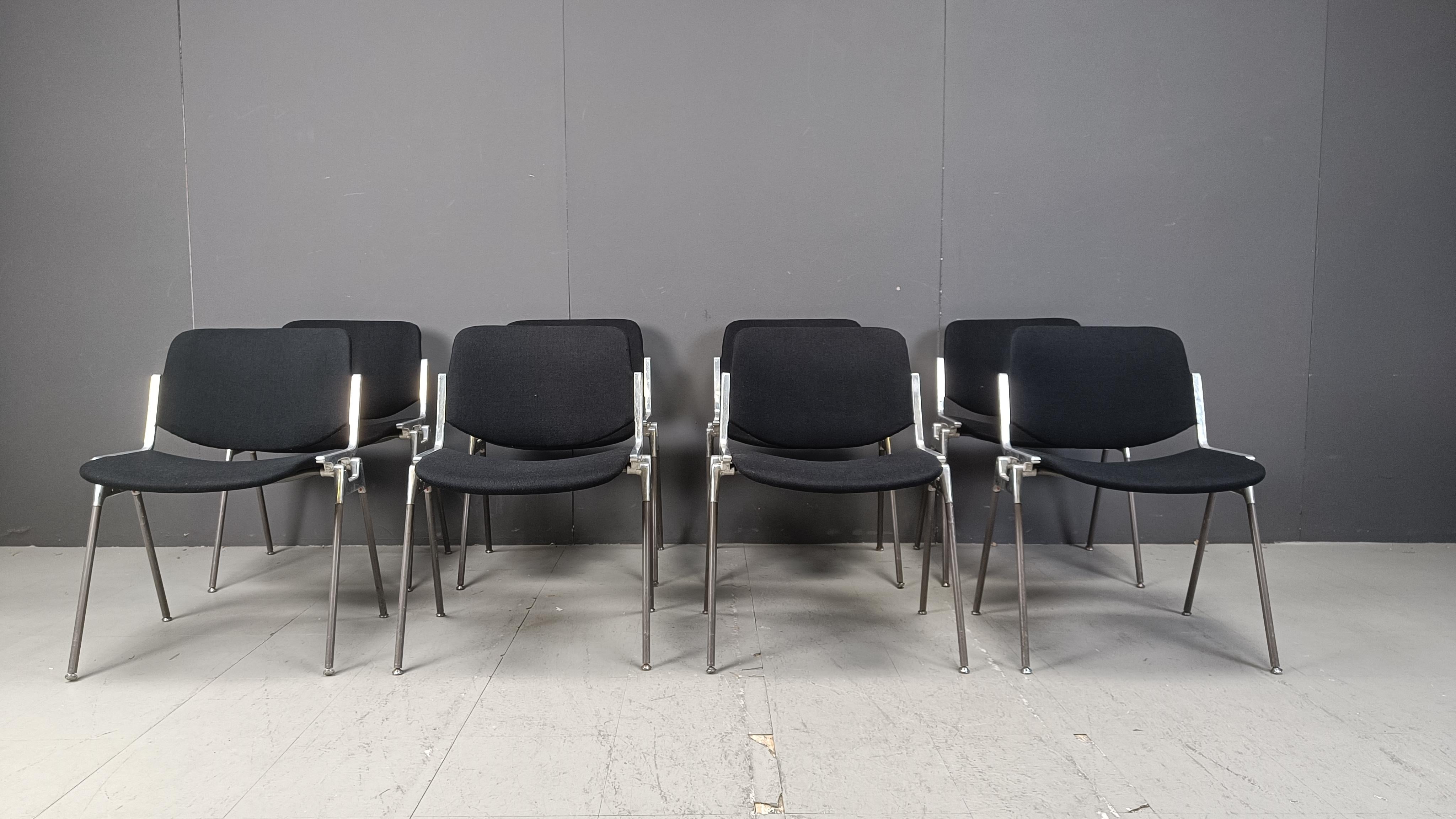 Sedie Dsc 106 d'epoca di Giancarlo Piretti per Castelli, set da 8 In condizioni buone in vendita a Leuven, Vlaams Gewest