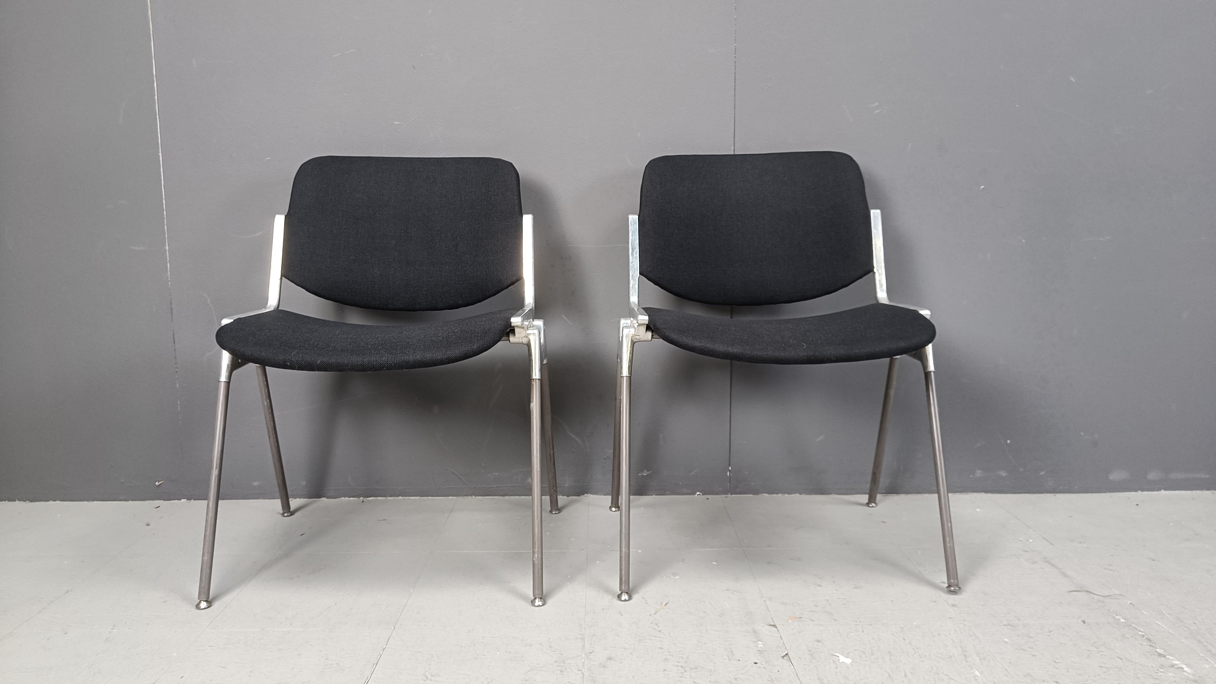 Sedie Dsc 106 d'epoca di Giancarlo Piretti per Castelli, set da 8 in vendita 1