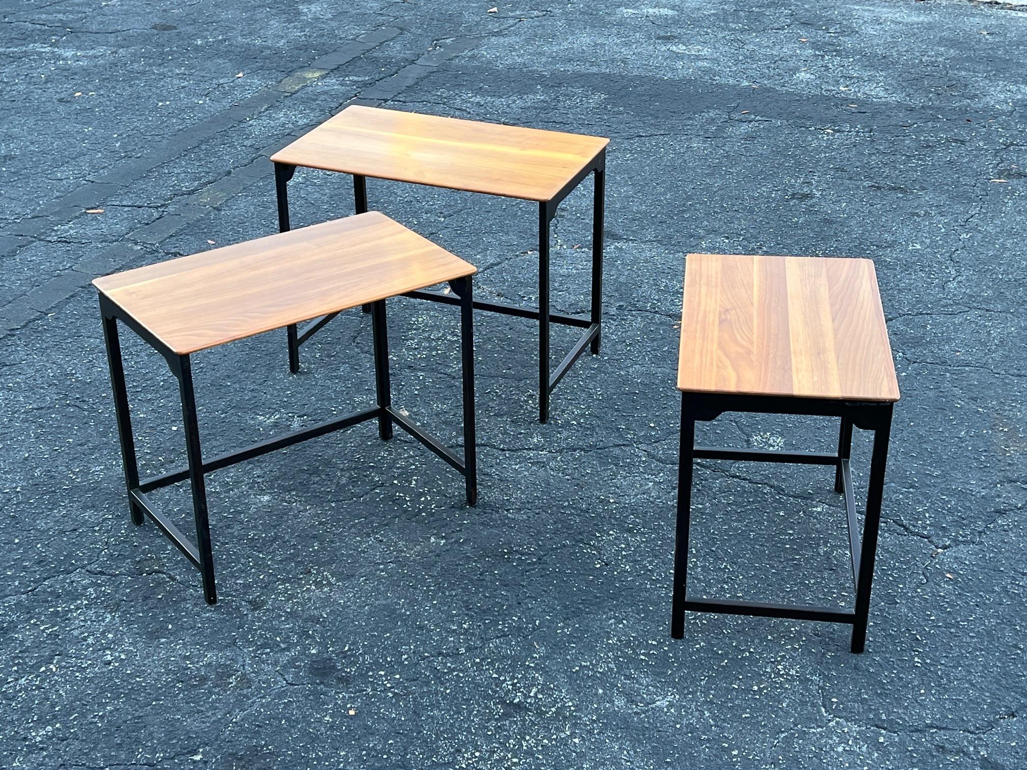 Mid-20th Century Vintage Dunbar Nesting Tables in Sap Walnut ca' 1950's For Sale