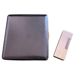 Vintage Dunhill Cigarette Case & Dunhill Gold Plated Lighter Set,  Alrededor de 1970