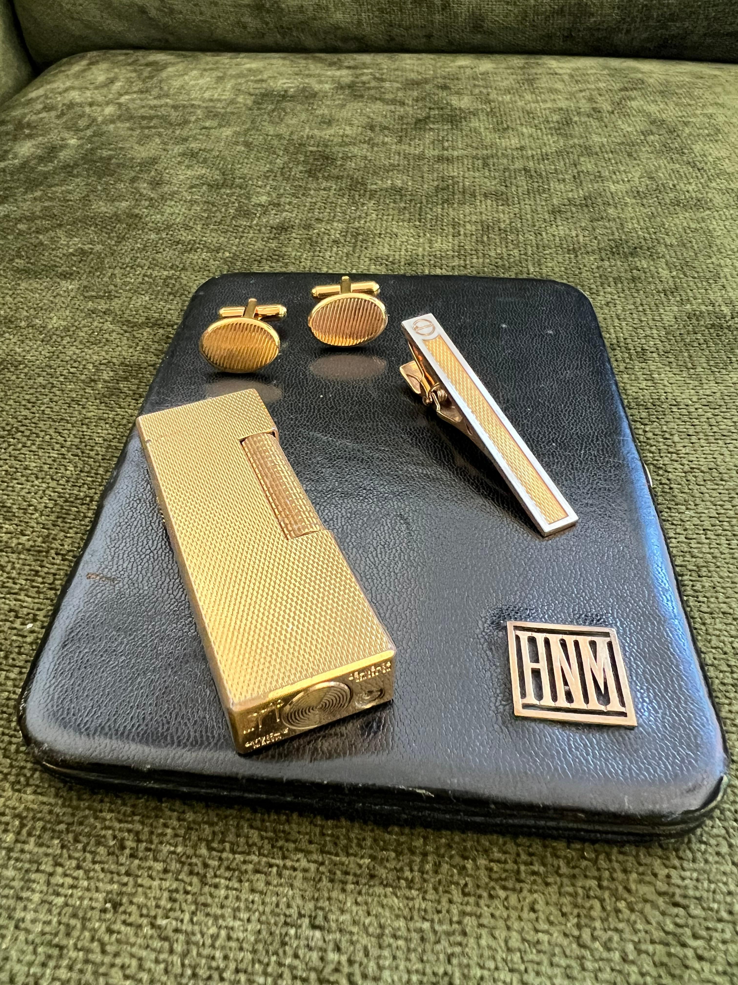 Women's or Men's Vintage Dunhill Cigarette Case, Lighter & Tie Clip & Heritage Cufflinks Set For Sale