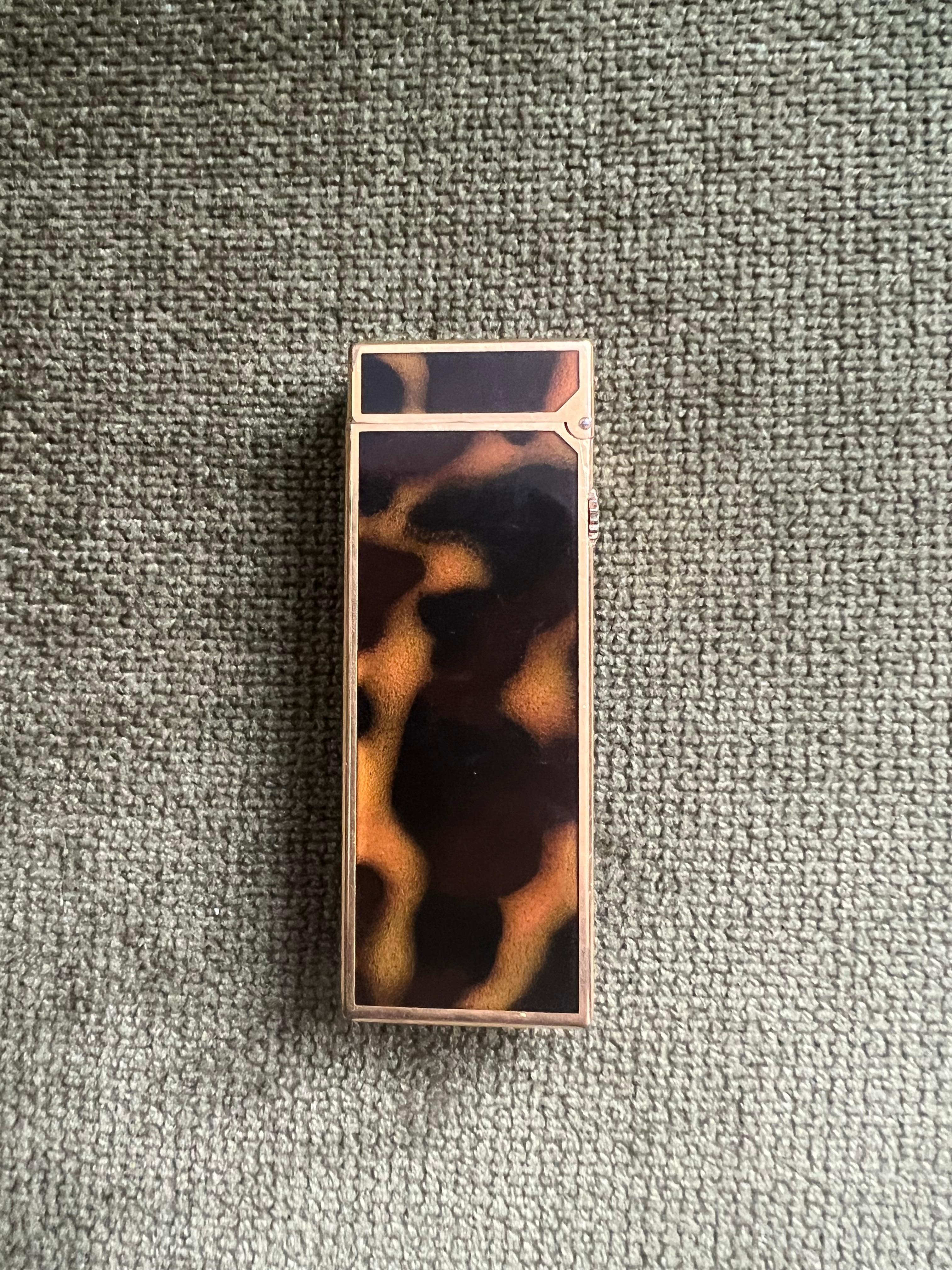 Vintage Dunhill Gold Plated Rare Cognac Marble Lacquer Lighter Original Case In Excellent Condition For Sale In New York, NY