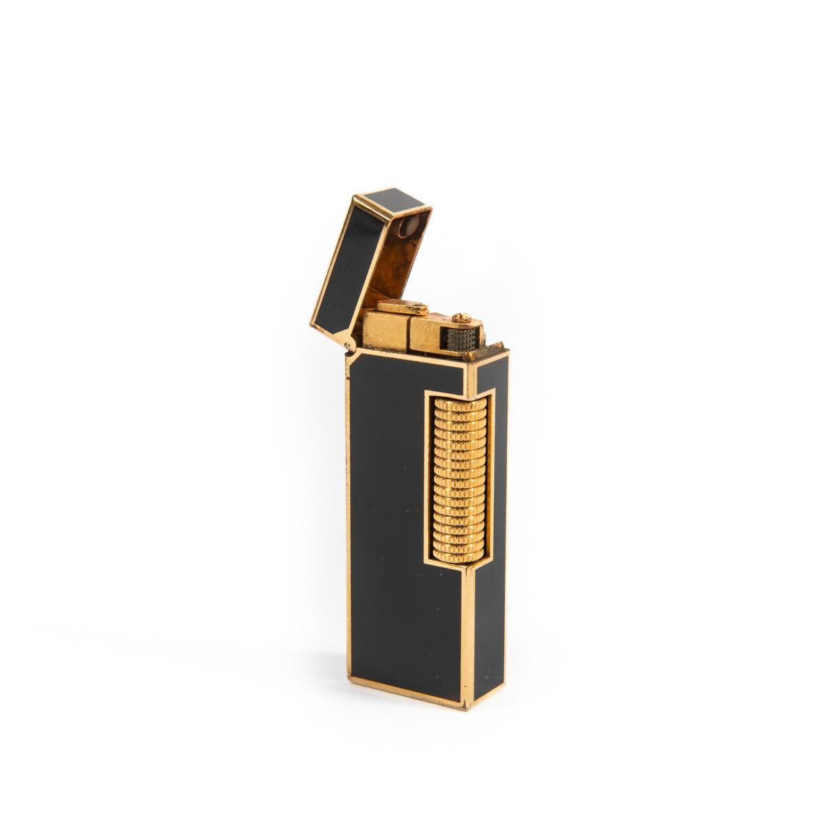 Vintage DUNHILL Rollagas Lighter Black Lacquered Gold Plated 1970s 2