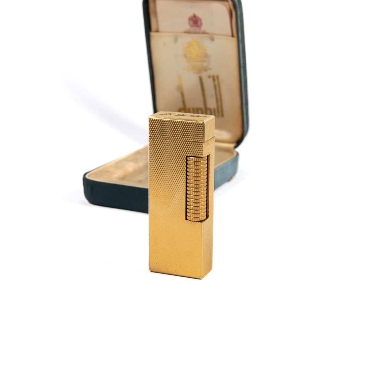 Women's or Men's Vintage Dunhill Rollagas lighter Gold Plated Diamond cut In Box 1970s