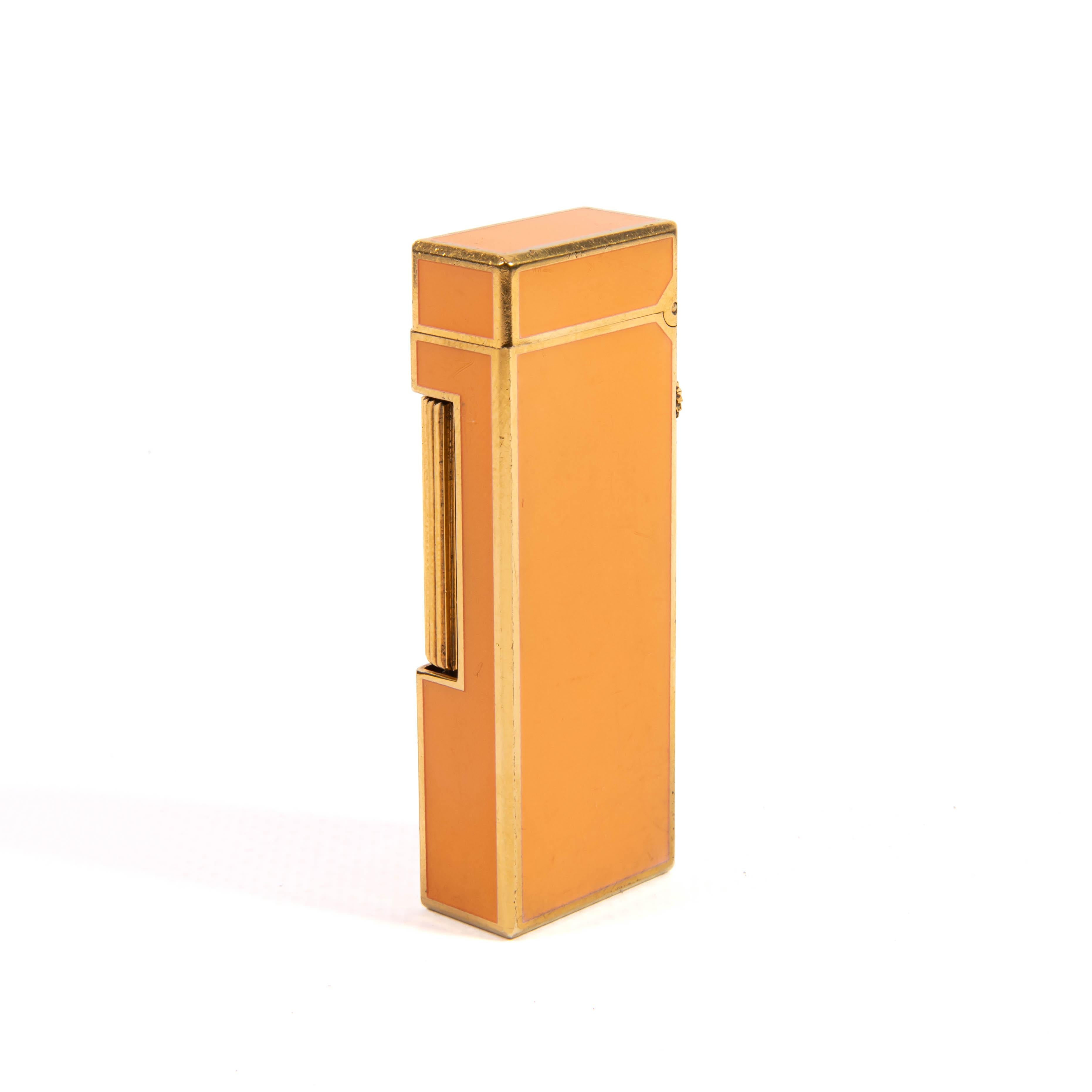 Vintage DUNHILL Rollagas Lighter Orange Lacquered 1979 In Good Condition For Sale In DELFT, NL