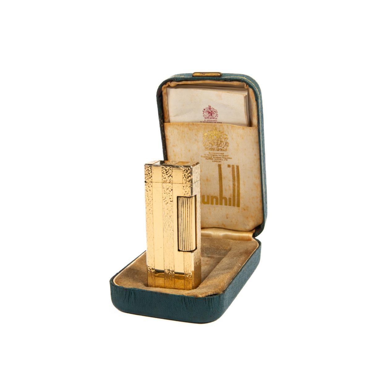 Vintage Dunhill Rollagas lighter Gold Plated In Box 1990s

The iconic Dunhill name is known for quality, well-made cigarette lighters and other smoking implements. The company’s origin can be traced to Alfred Dunhill opening his first tobacco shop