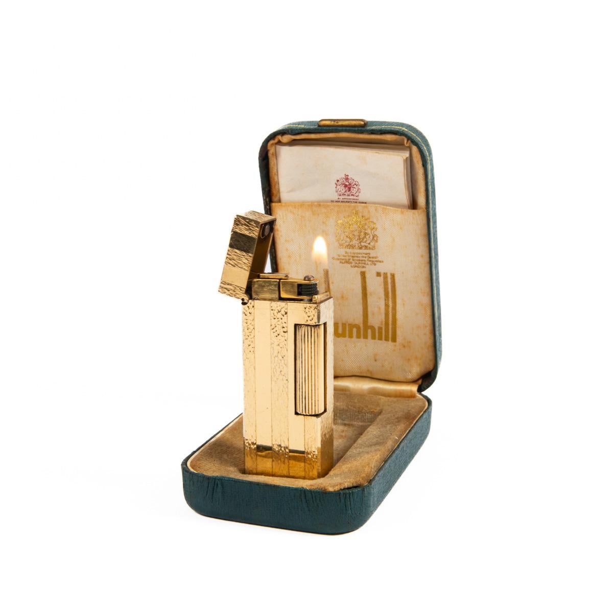 Vintage DUNHILL Rollagas lighter Rare Pattern Gold Plated In Box 1990s In Good Condition In DELFT, NL