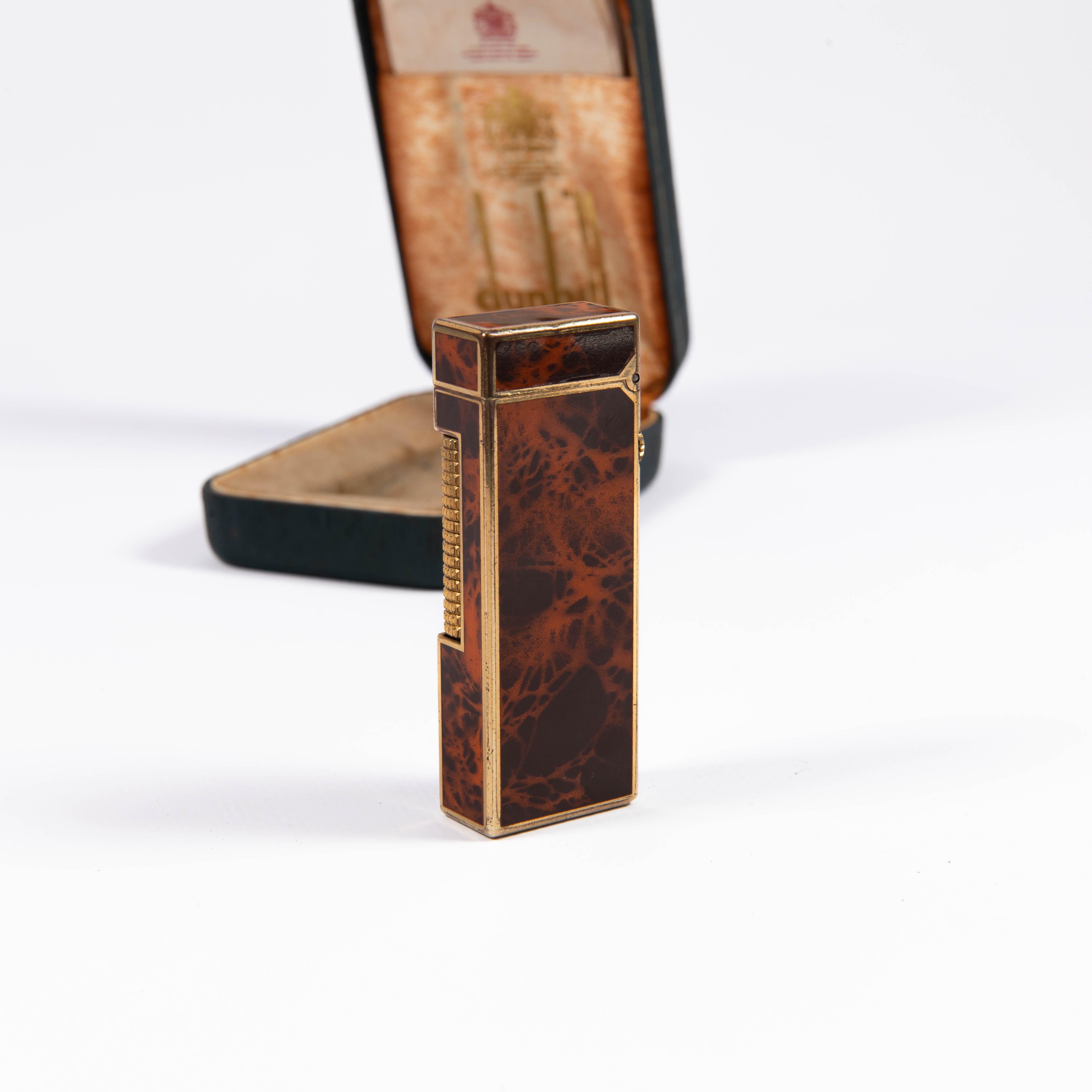 Vintage Dunhill Rollagas Lighter Red Marble Gold Plated in Box 1980s In Excellent Condition In DELFT, NL