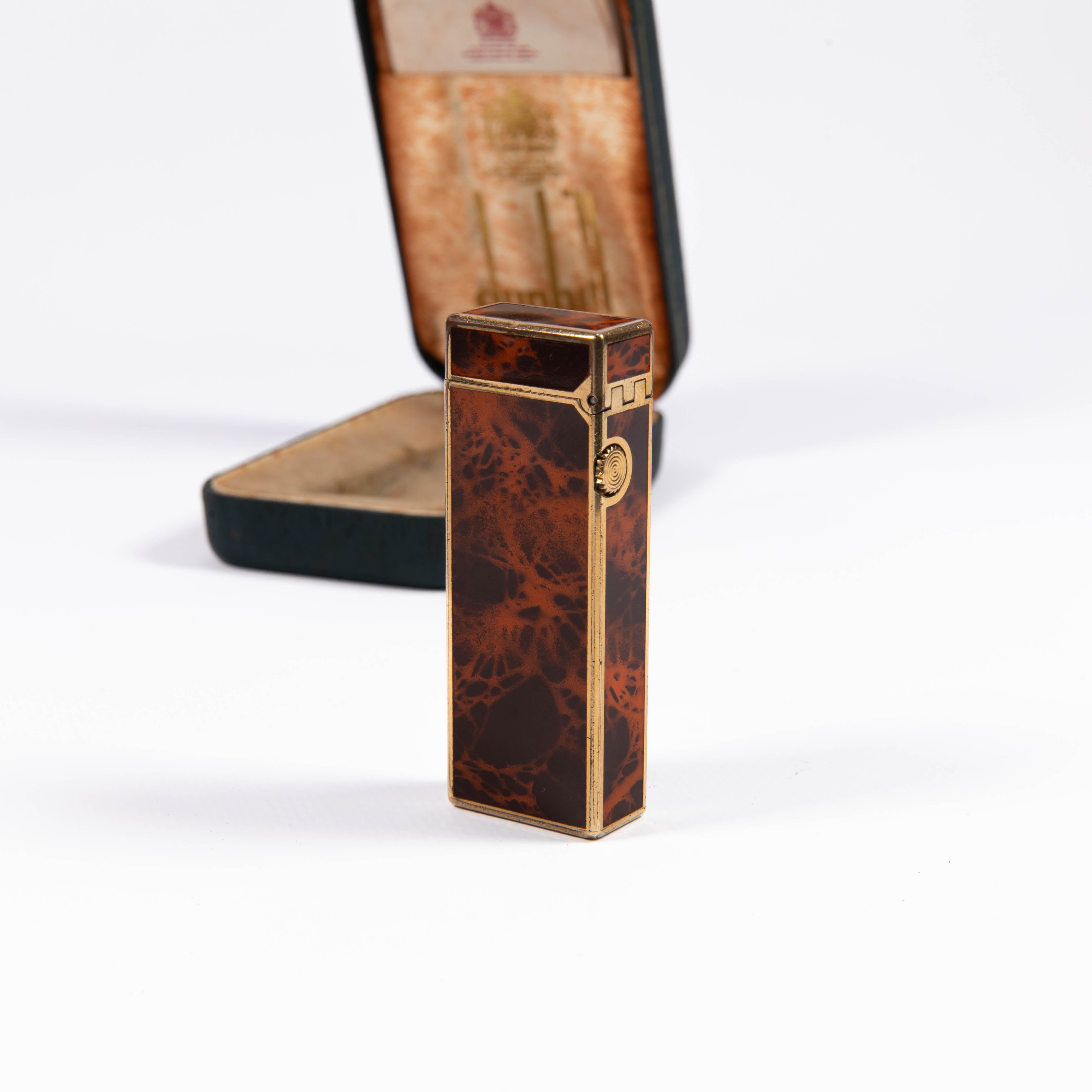 Women's or Men's Vintage Dunhill Rollagas Lighter Red Marble Gold Plated in Box 1980s