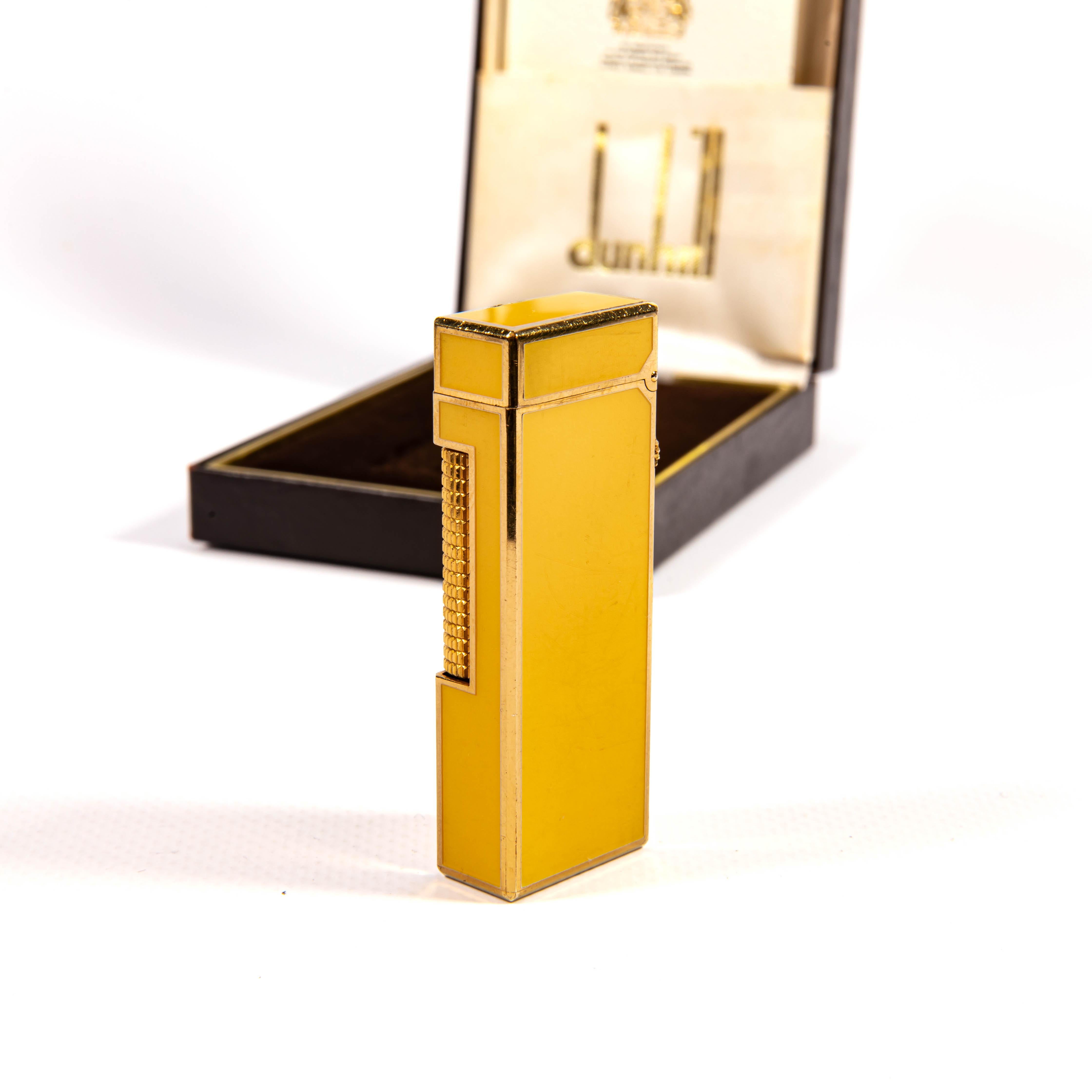 Vintage Dunhill Rollagas Lighter Yellow Lacquered in Box 1970s Unisexe en vente