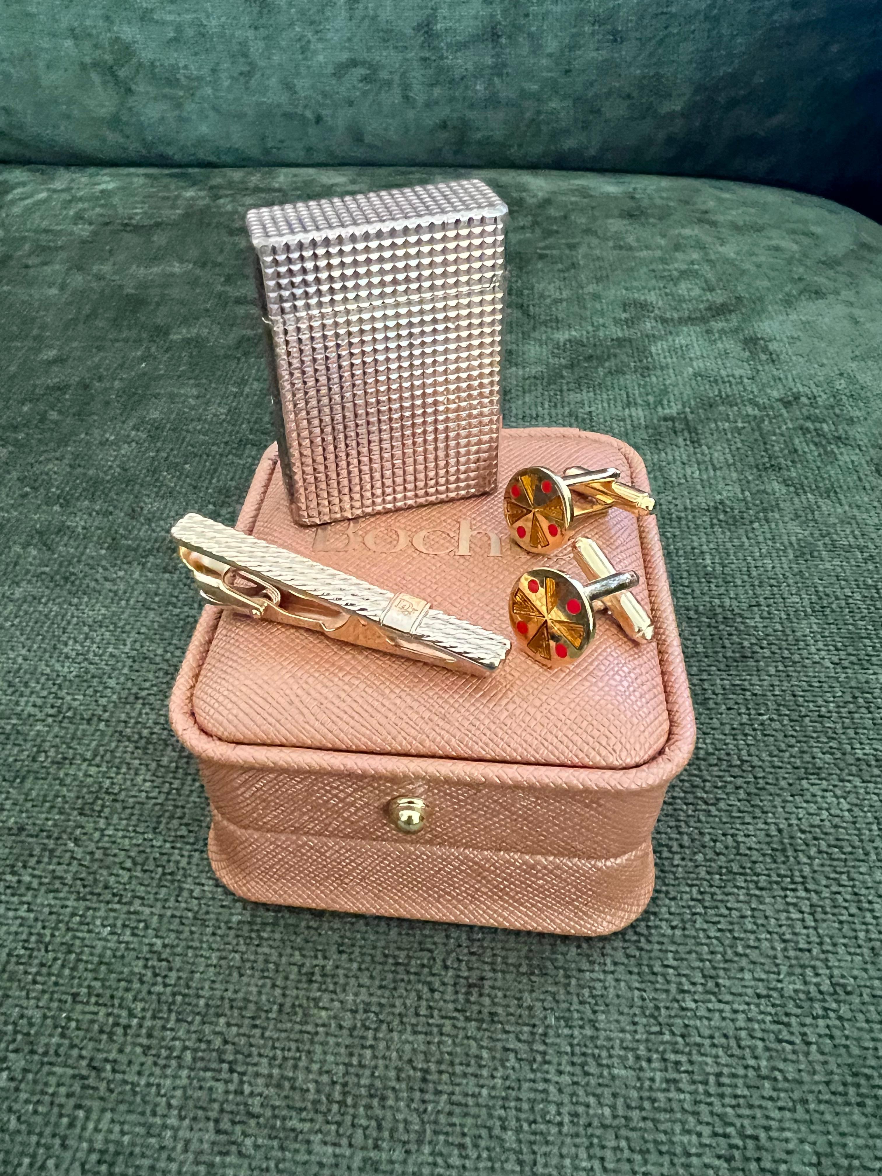 Vintage Dupont Lighter, British Heritage Cufflinks & Dior Neck Tie Gift Set For Sale 2