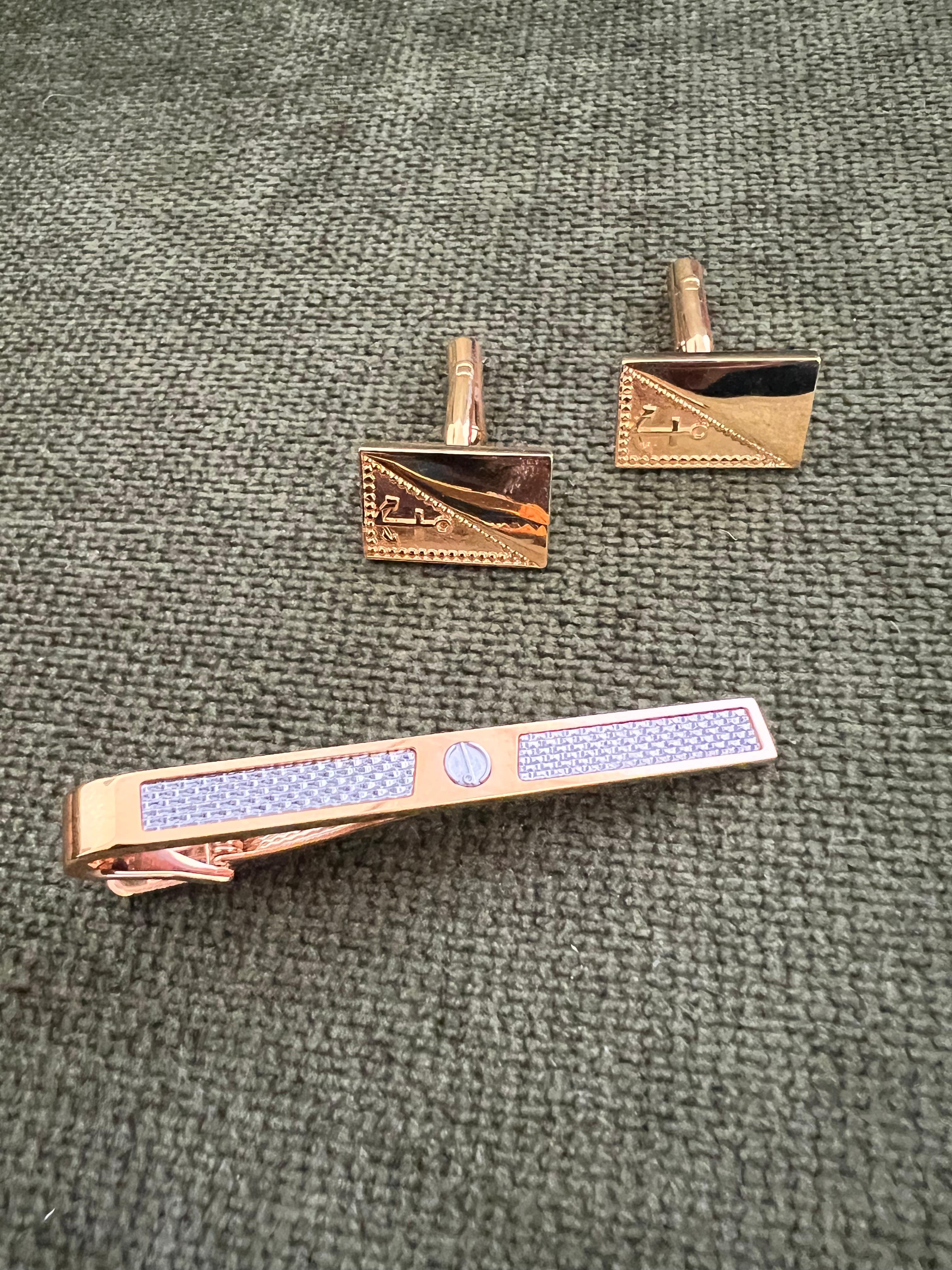 Vintage Dupont Lighter, British Heritage Cufflinks & Dunhill Neck Tie Gift Set 8