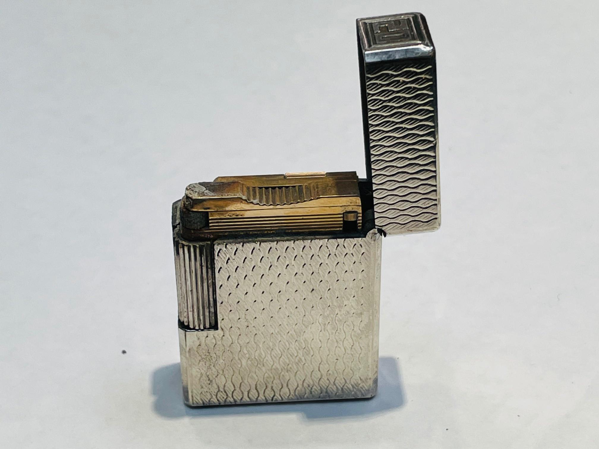 Vintage Dupont Silver Lighter, Paris, France In Excellent Condition In Montreal, QC