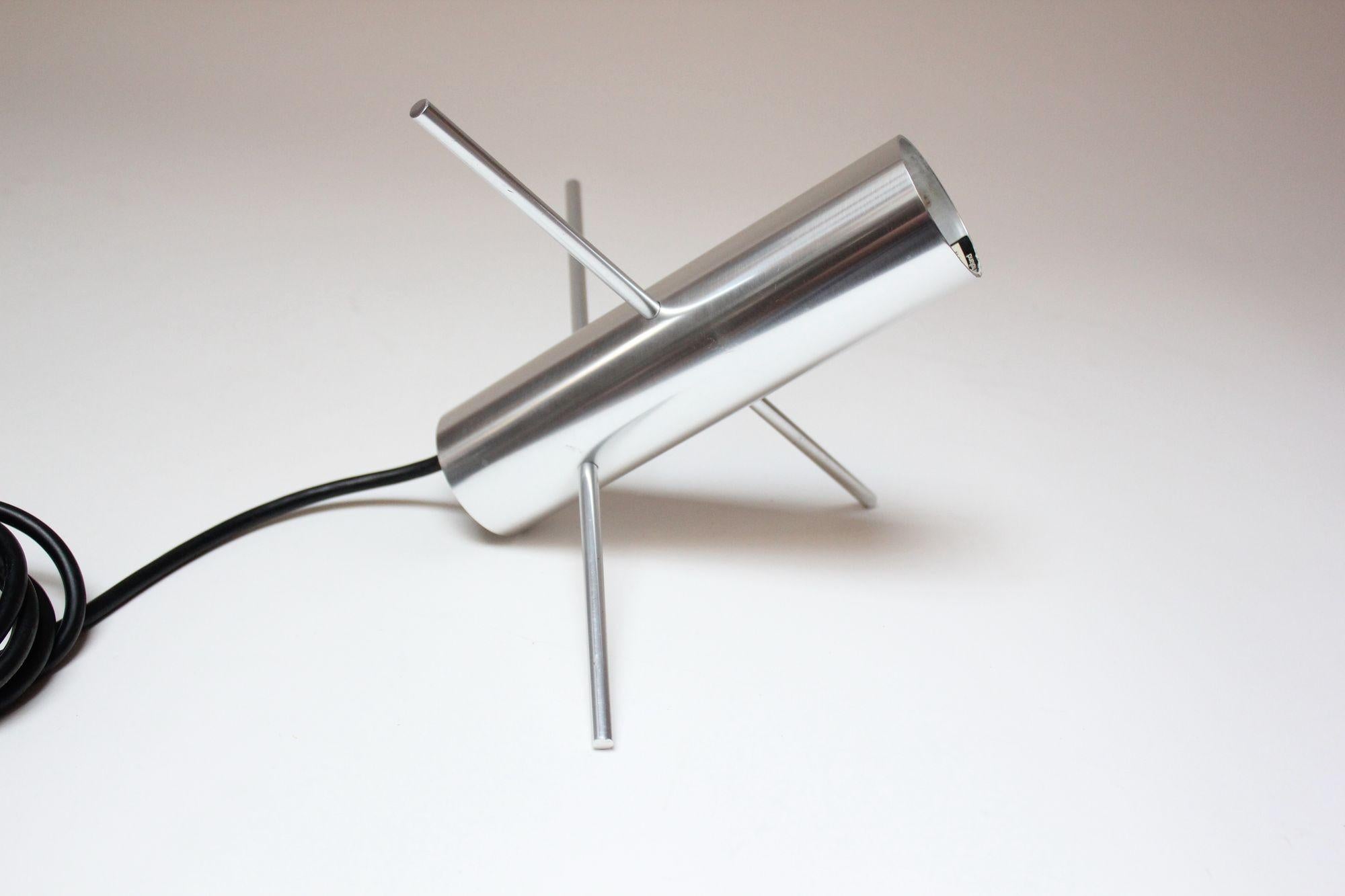 Vintage Dutch Aluminum 'Krekel' / 'Cricket' Table Lamp by Otto Wach for RAAK For Sale 9
