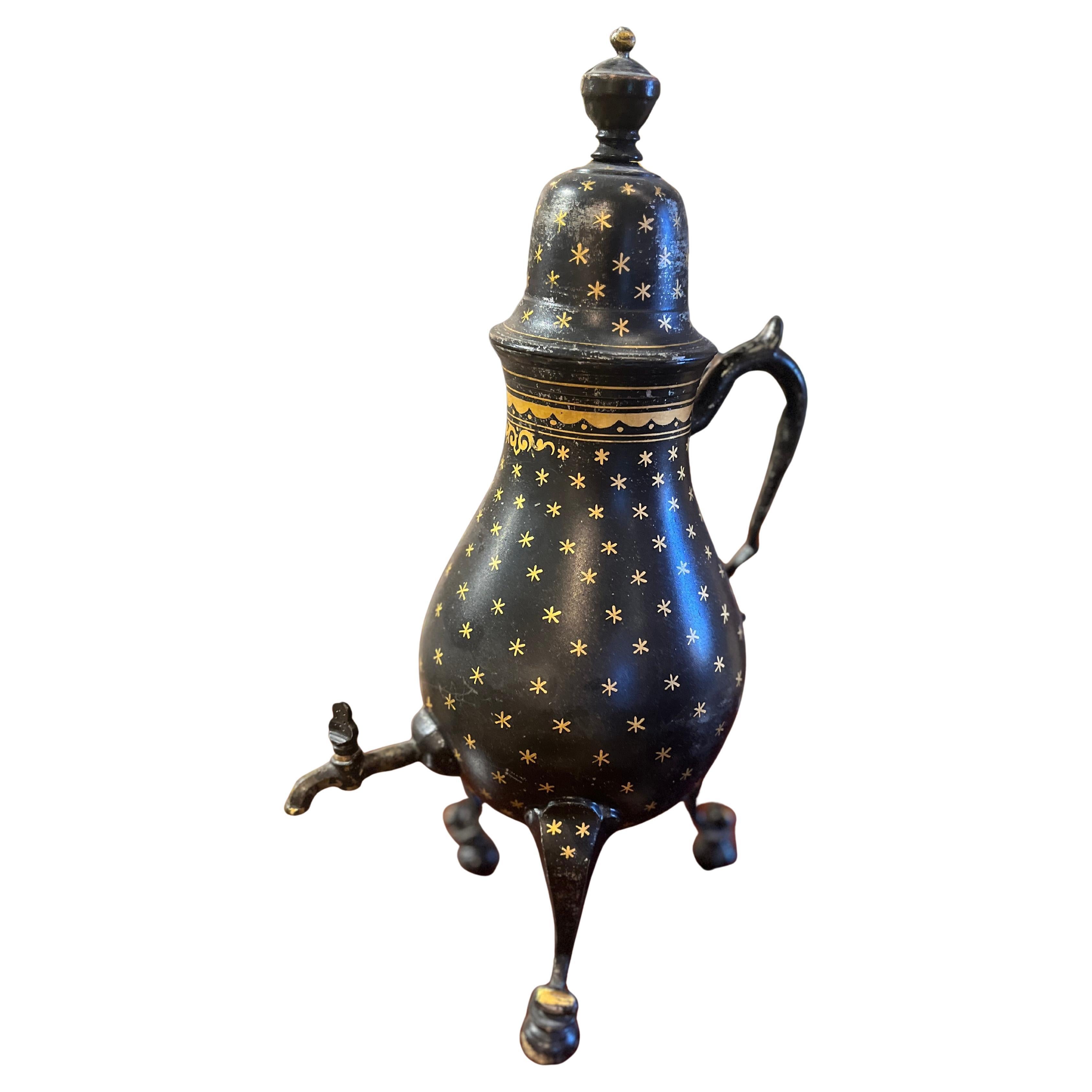 Urna da tè o da caffè olandese d'epoca in tole nero e oro in vendita