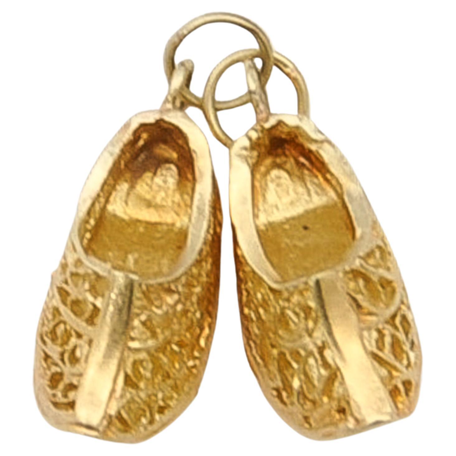 Vintage Dutch Clogs Filigree 14K Gold Charm Pendant