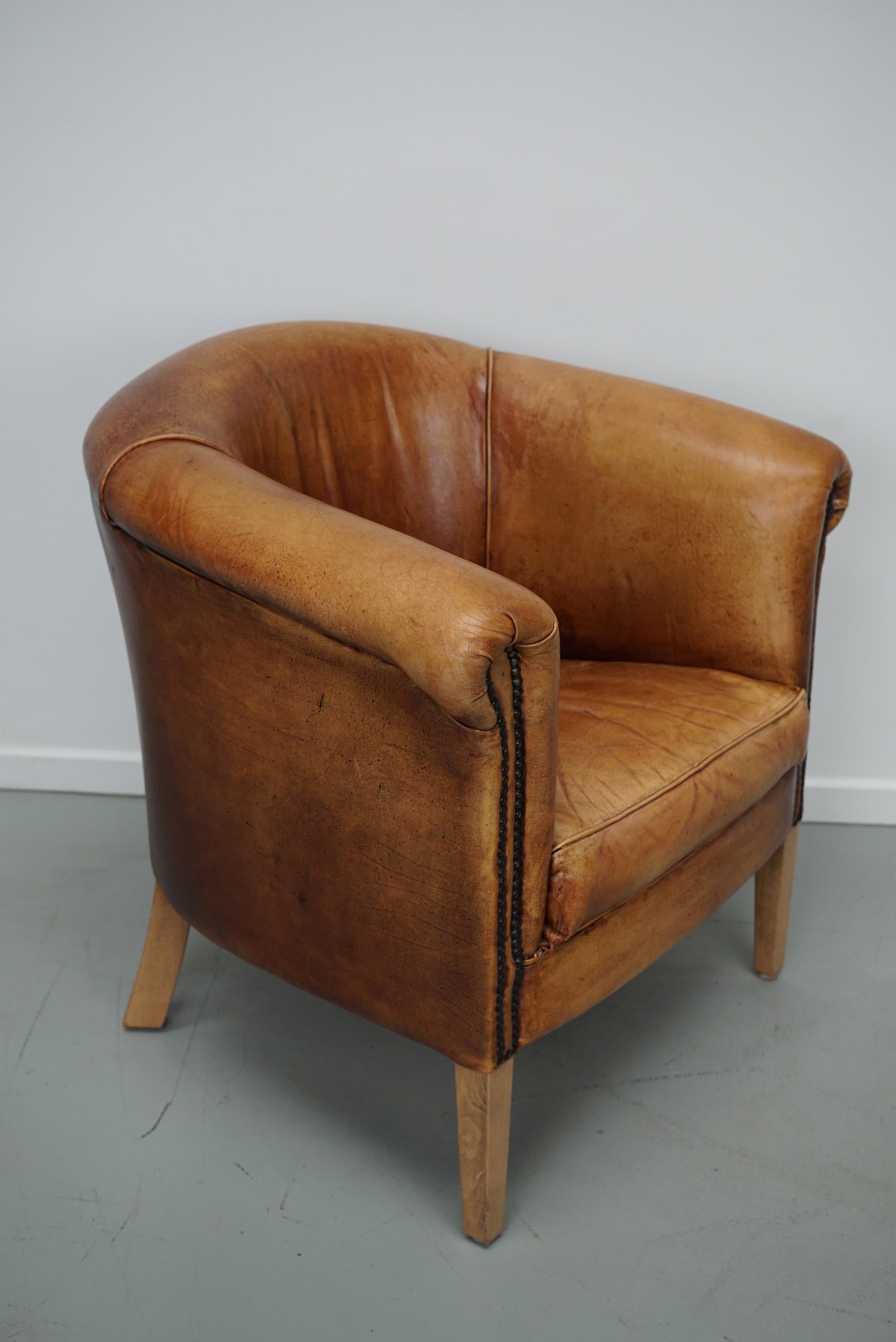 Industriel Fauteuil club néerlandais vintage en cuir de couleur cognac en vente