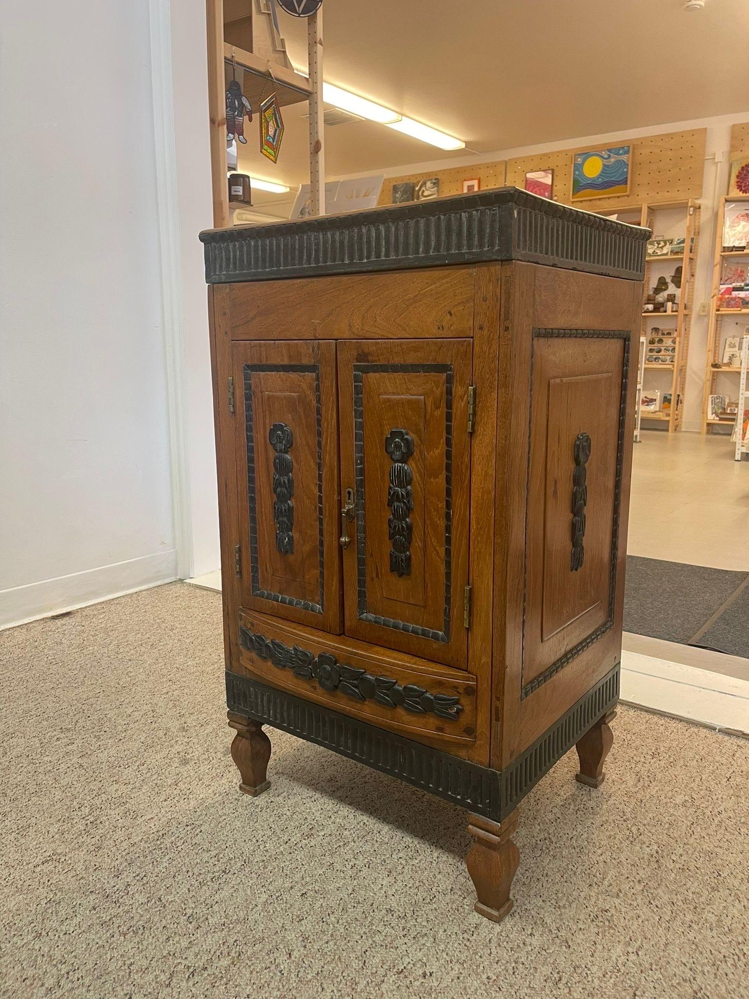 Mid-Century Modern Vintage Dutch Colonial Style Cabinet With Carved Wood Accents. For Sale