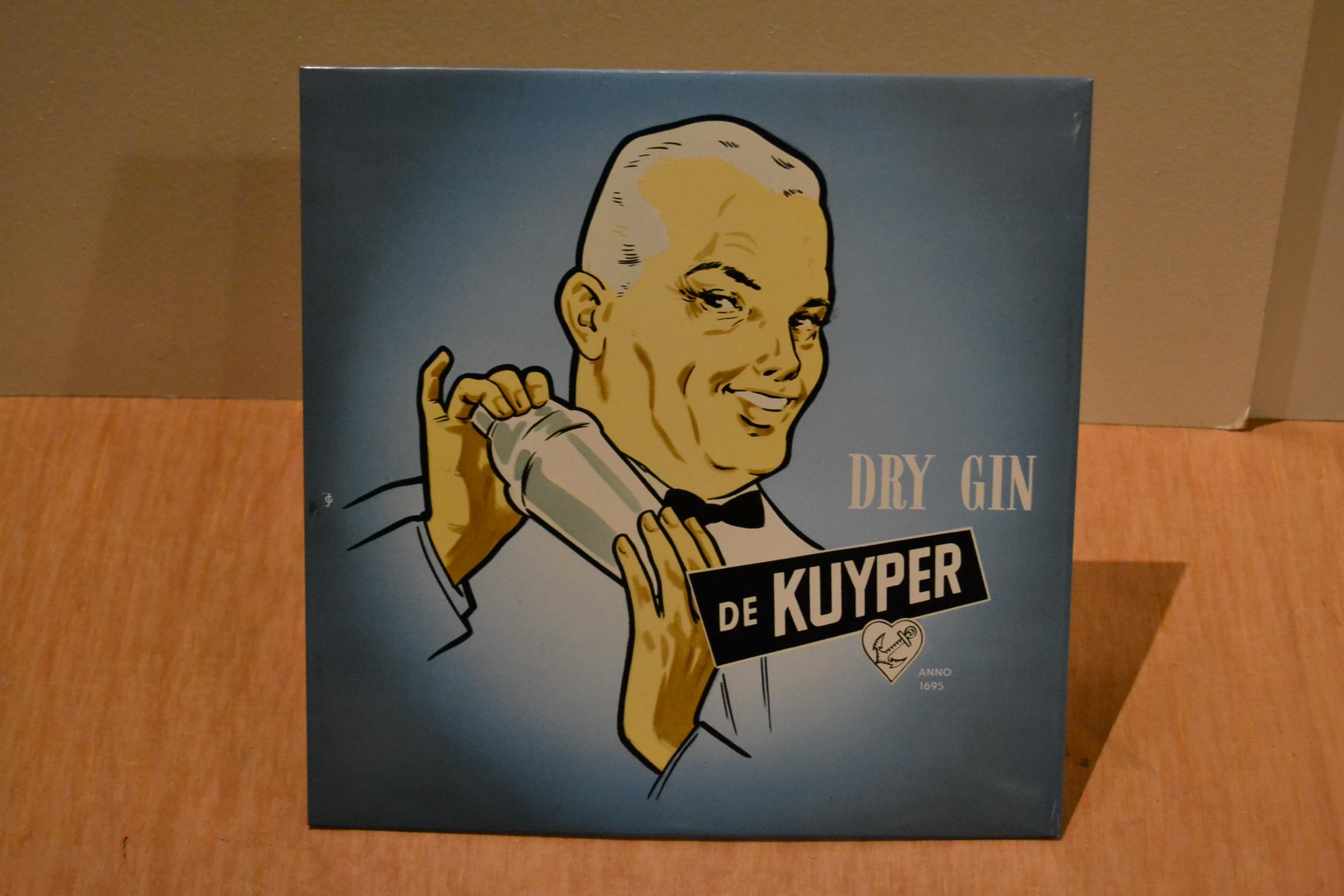 Gin Sign bartender and cocktailshaker ,  1950s , Netherlands  In Good Condition In Antwerp, BE