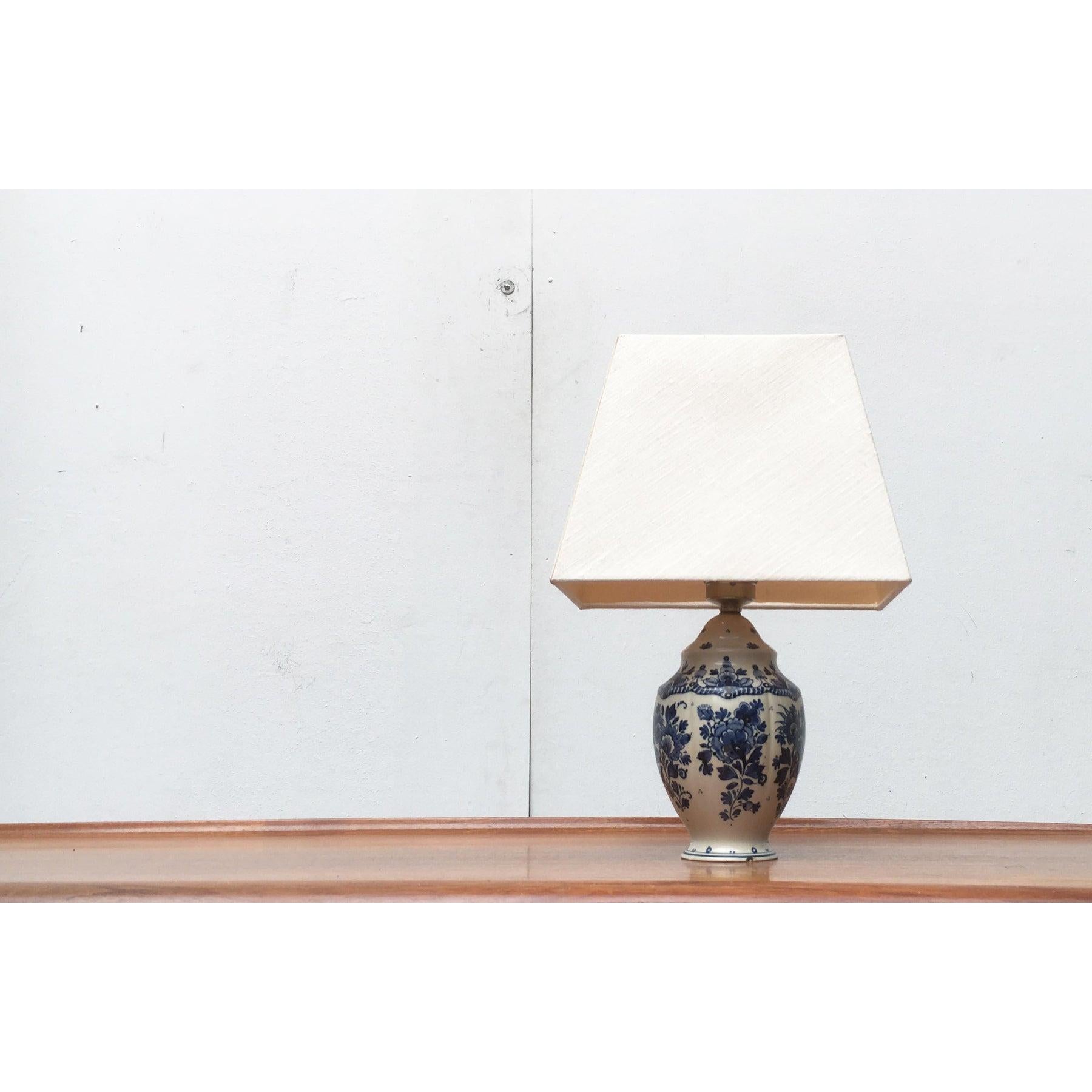 Olandese Lampada da tavolo olandese vintage Delft Blue di Zenith, Gouda in vendita