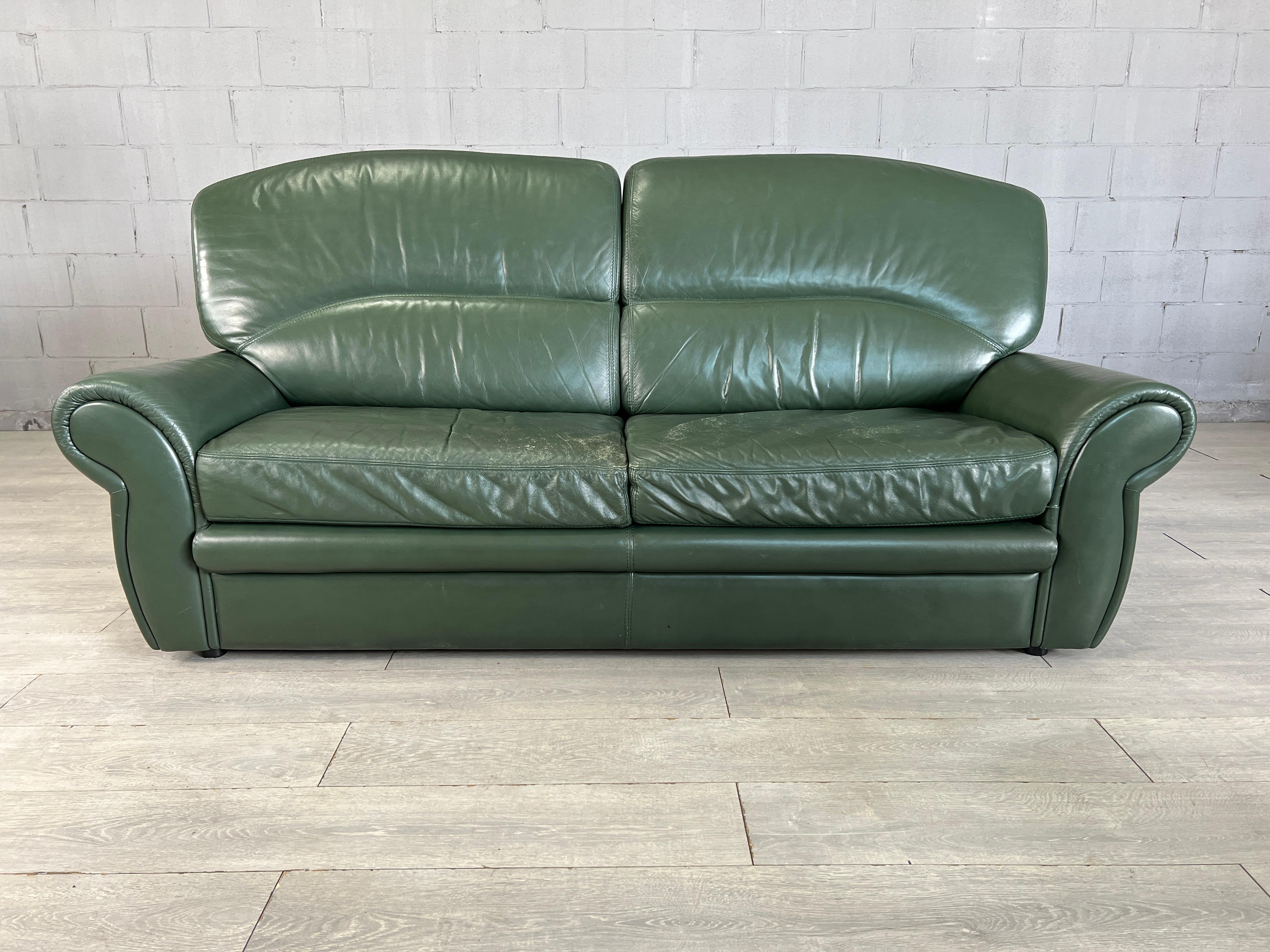 Vintage Dutch Green Ledersofas - Ein Paar (Moderne der Mitte des Jahrhunderts) im Angebot
