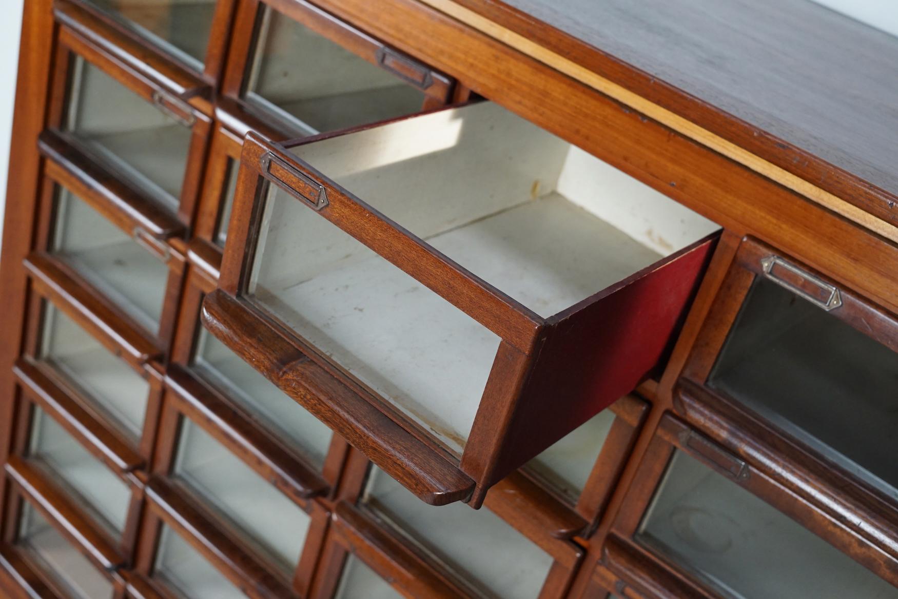 Armario Vintage Holandés de Madera Dura para Mercería, Años 30 en venta 5