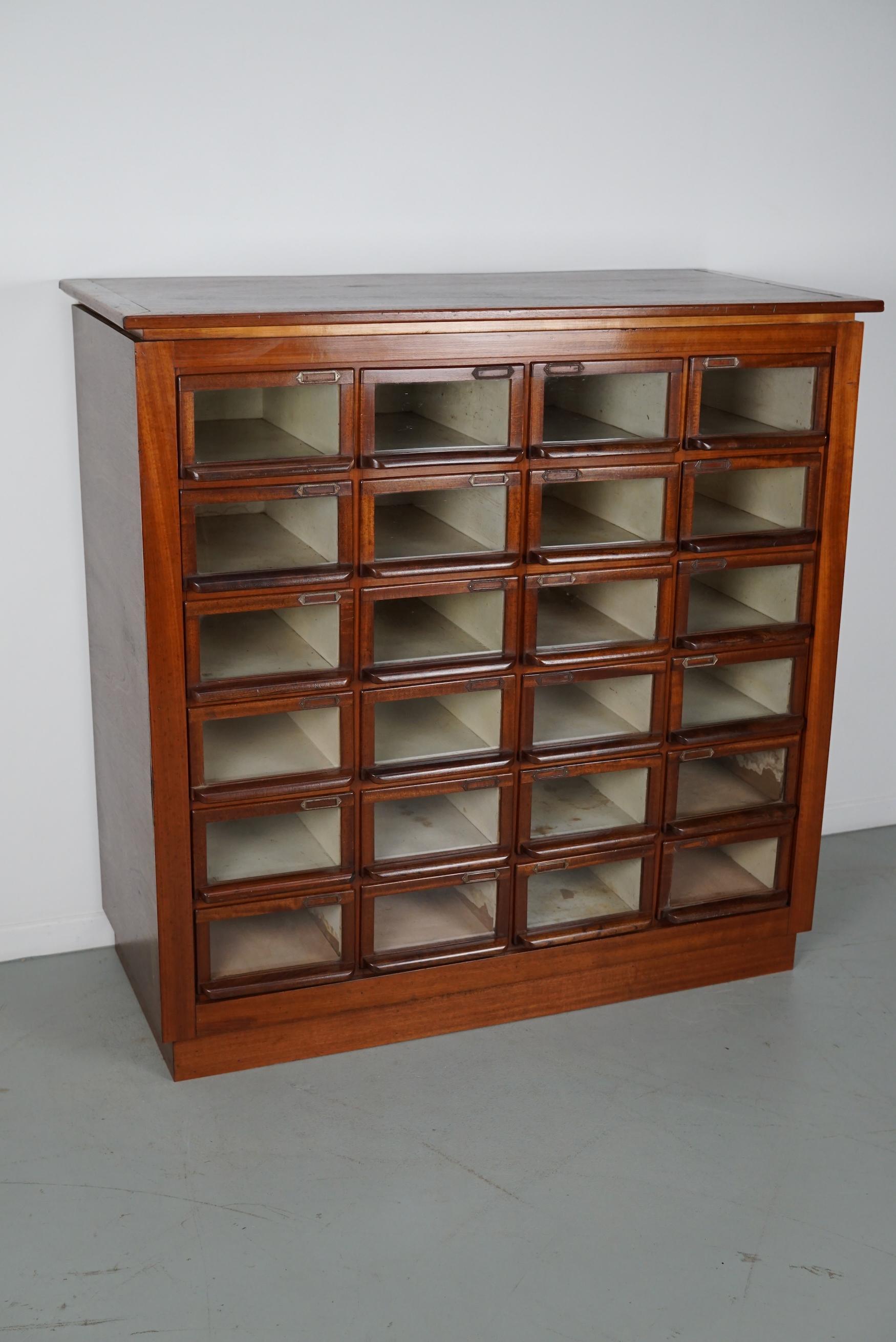 Armario Vintage Holandés de Madera Dura para Mercería, Años 30 en venta 11