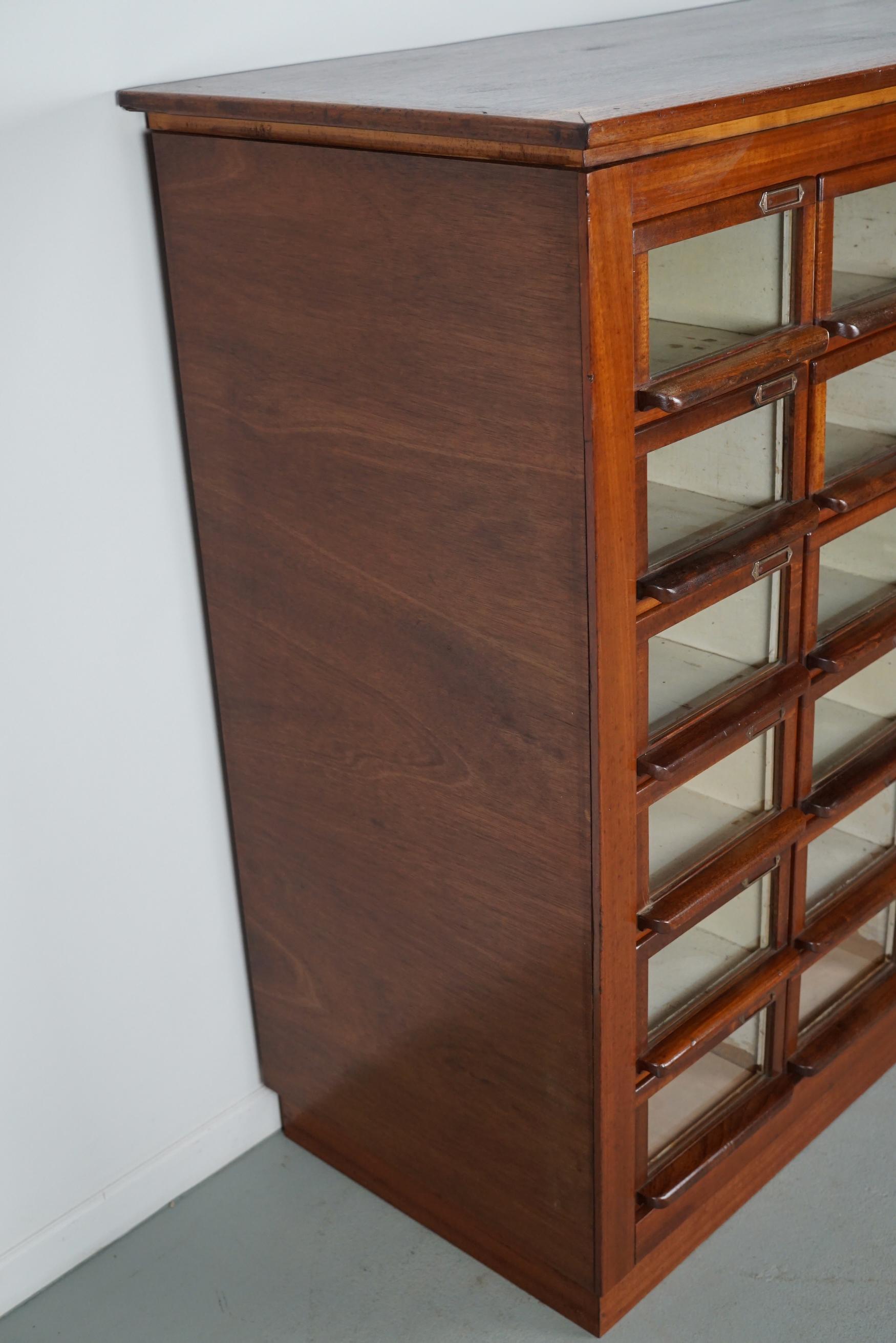 Armario Vintage Holandés de Madera Dura para Mercería, Años 30 en venta 14