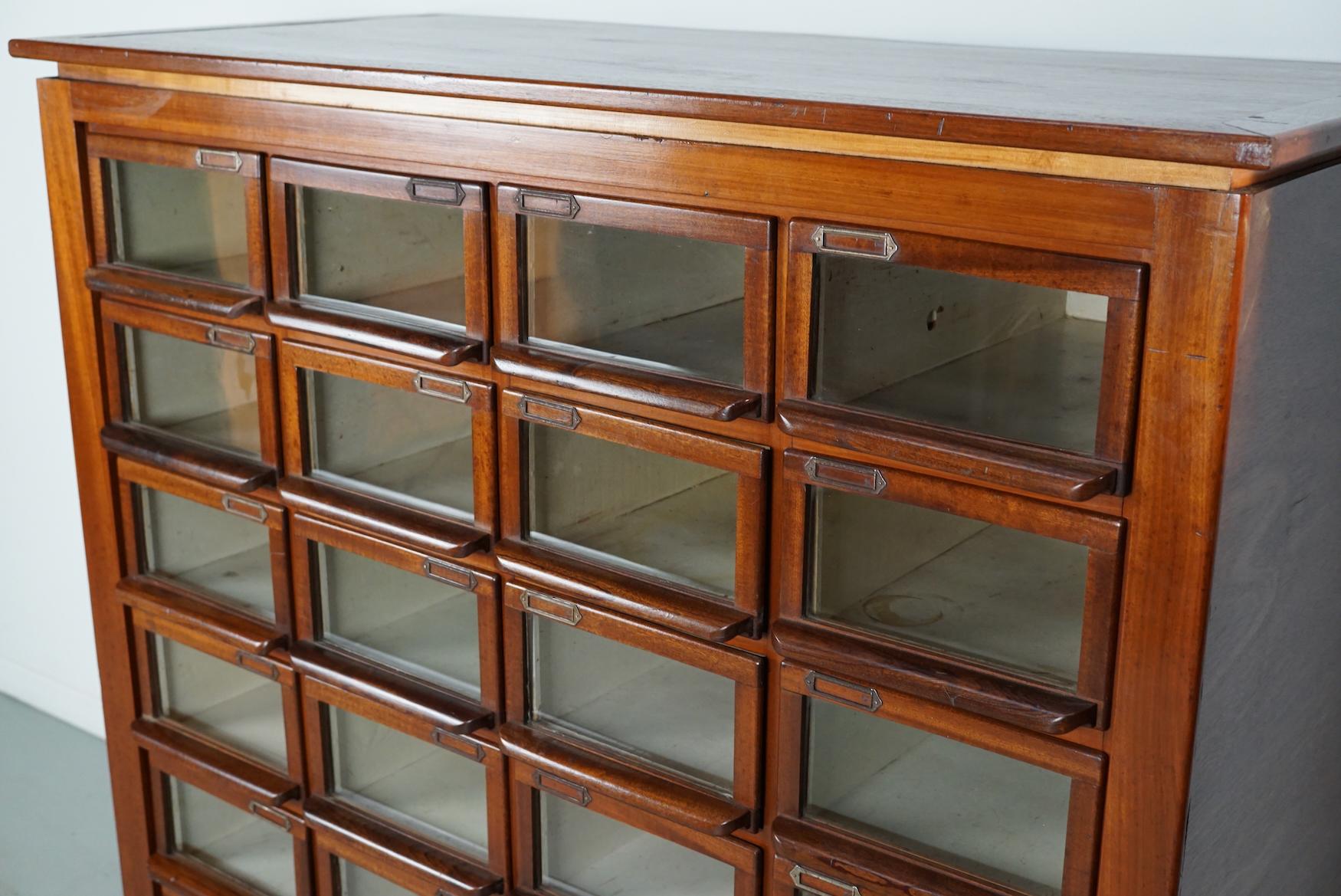 Armario Vintage Holandés de Madera Dura para Mercería, Años 30 en venta 1