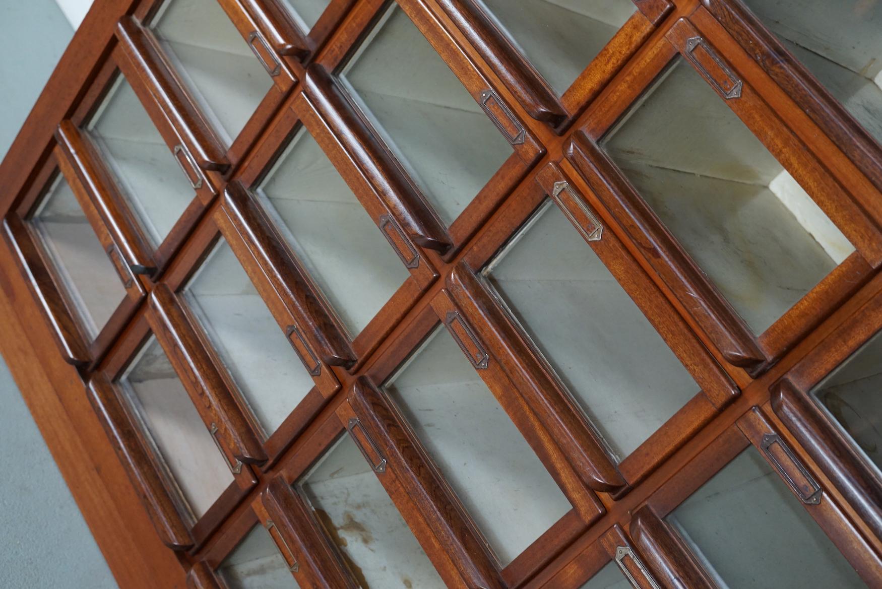 Armario Vintage Holandés de Madera Dura para Mercería, Años 30 en venta 4