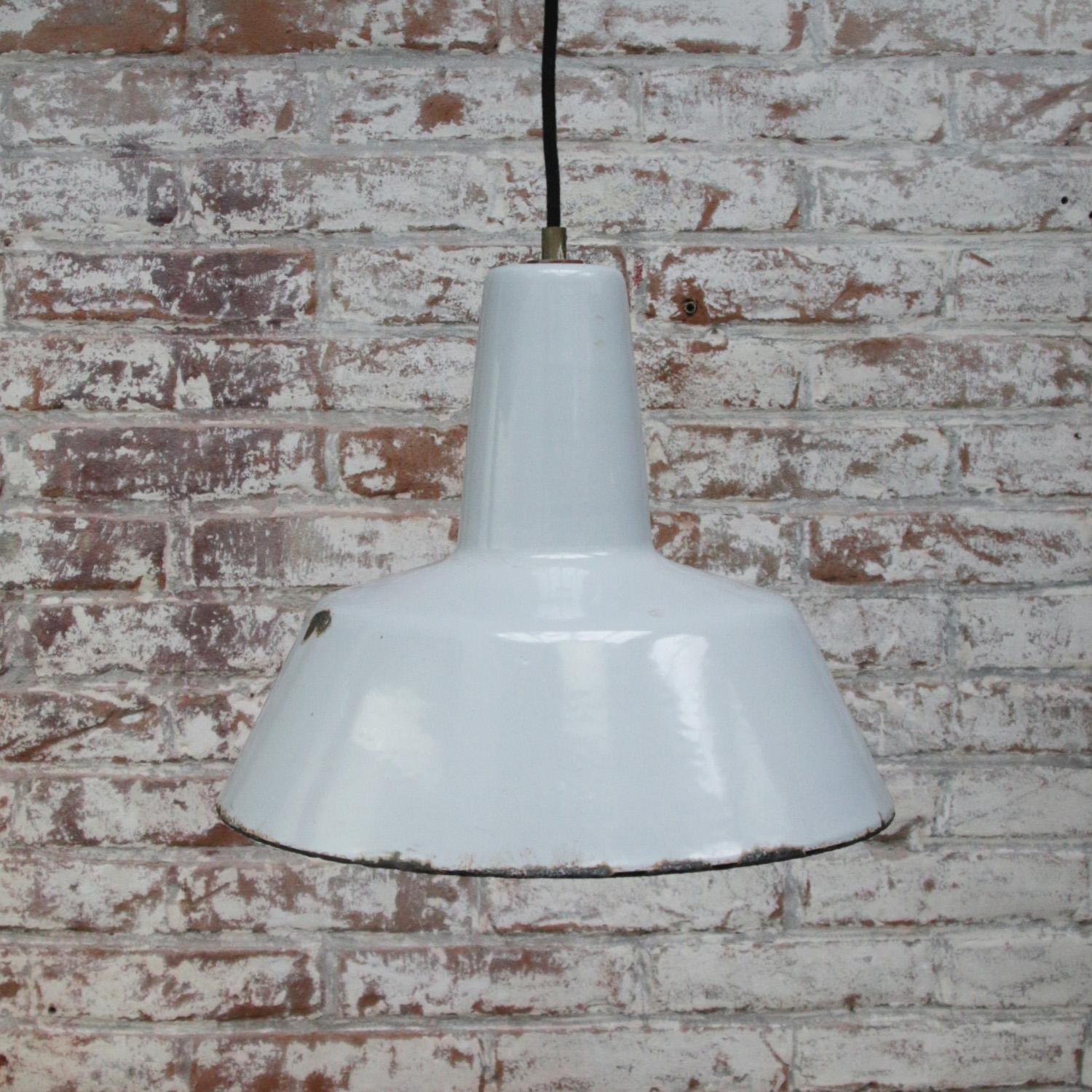 Néerlandais Lampe à suspension industrielle hollandaise vintage en émail gris par Philips en vente