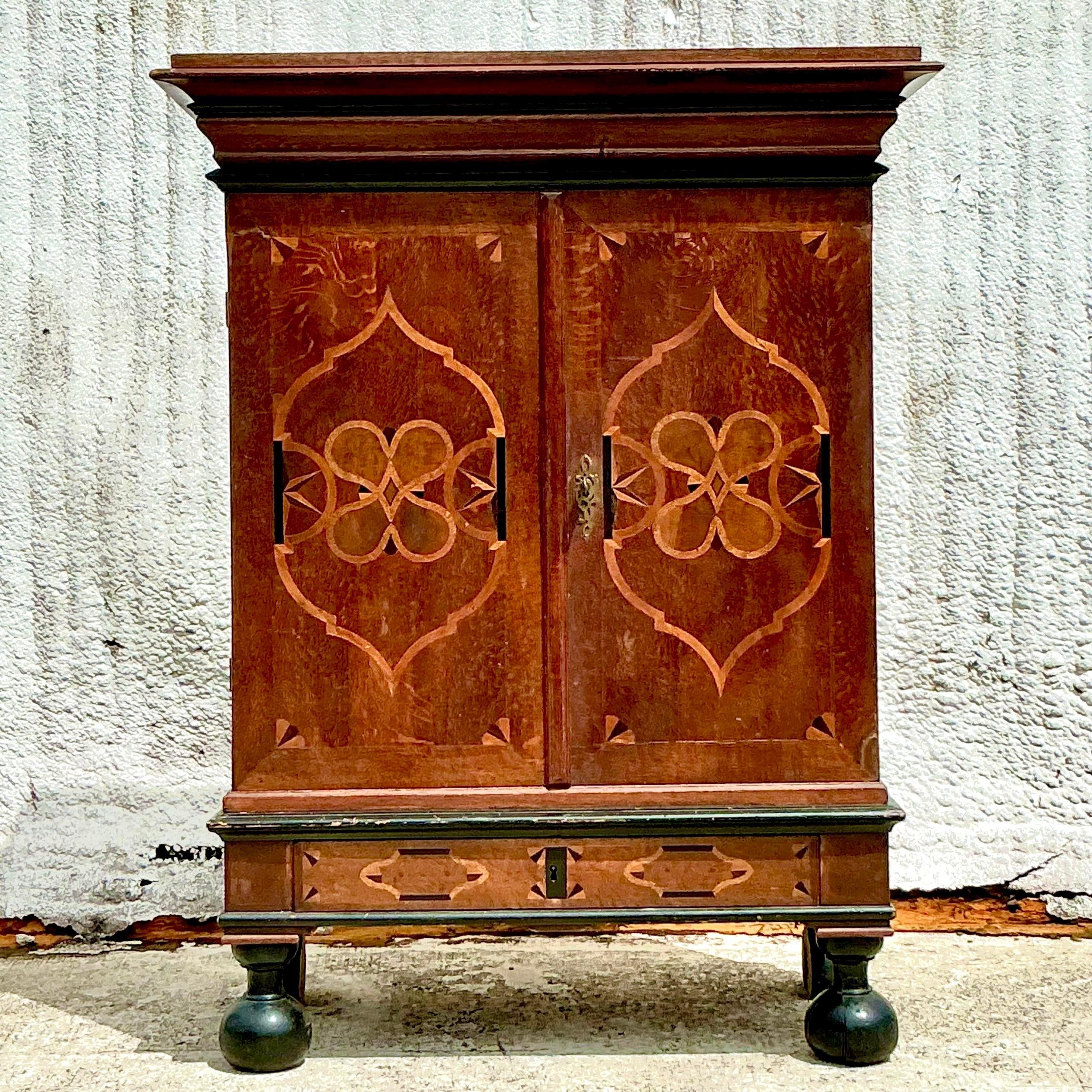 Vintage Dutch Inlay Cabinet im Angebot 1